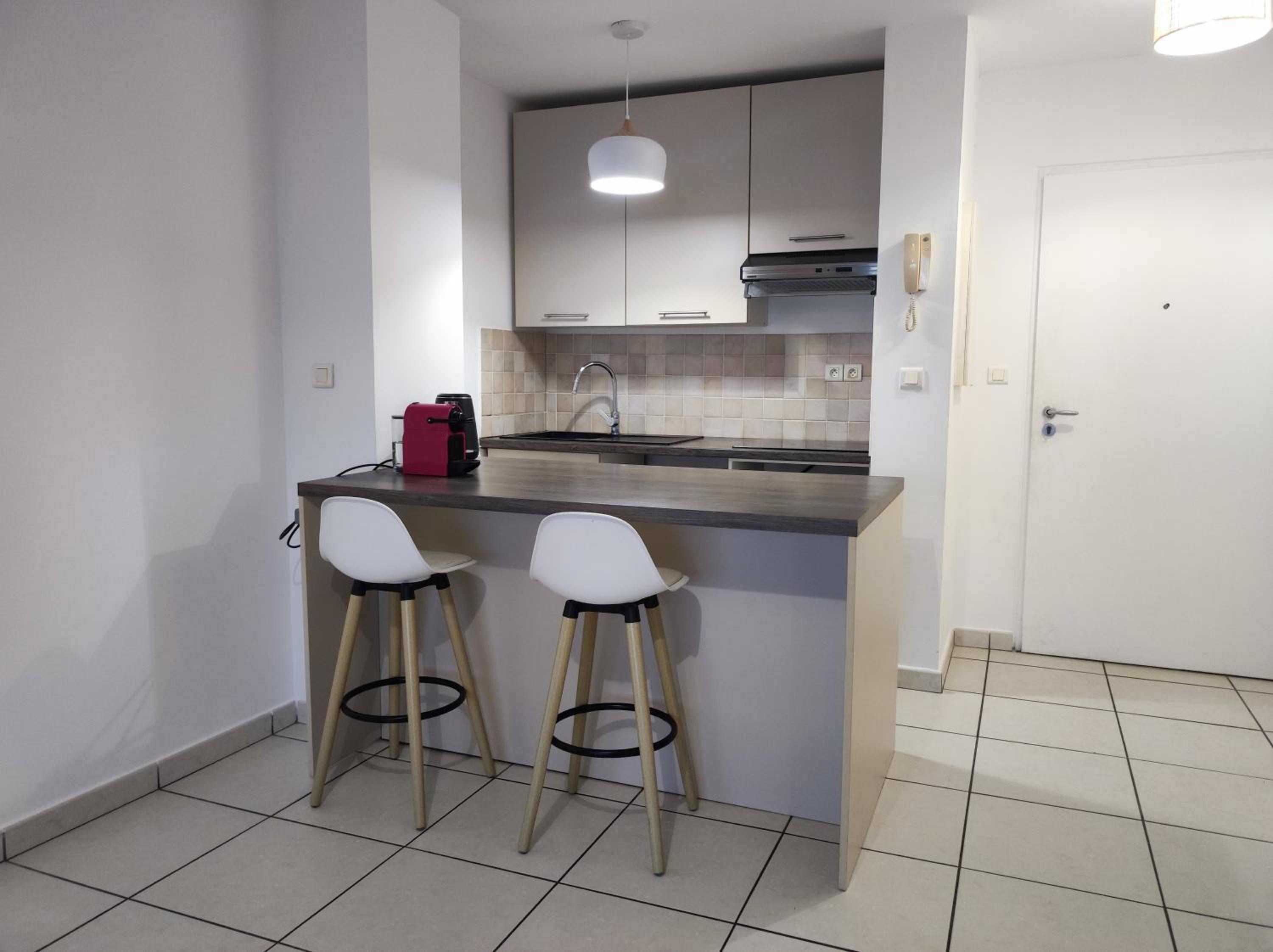 Le Nid Océanique ! Appart T2 avec Terrasse, Vue Mer et Parking Privé en Sous Sol, Proche du Centre Ville de Saint Gilles les Bains view 5