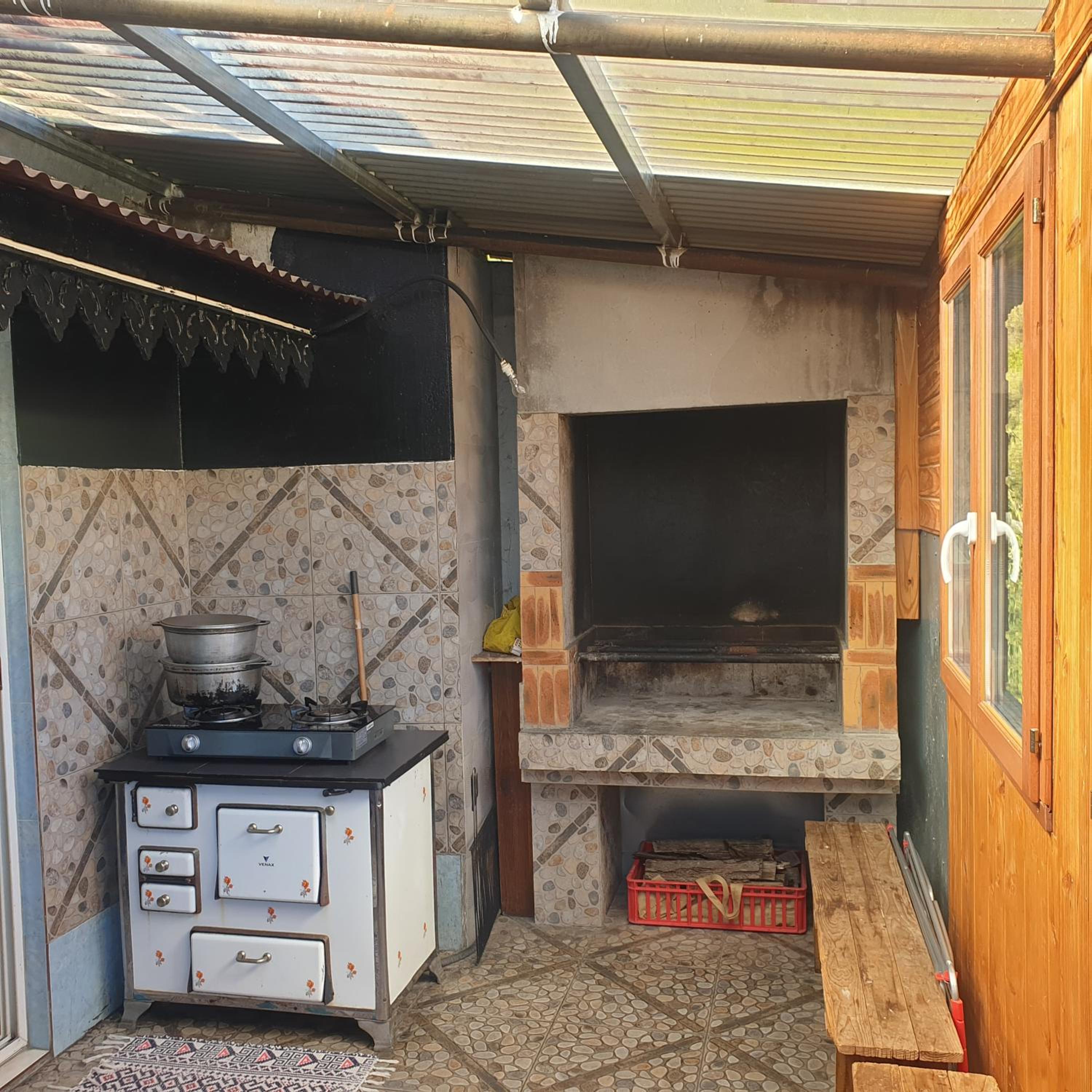 LE VIGNERON view 2