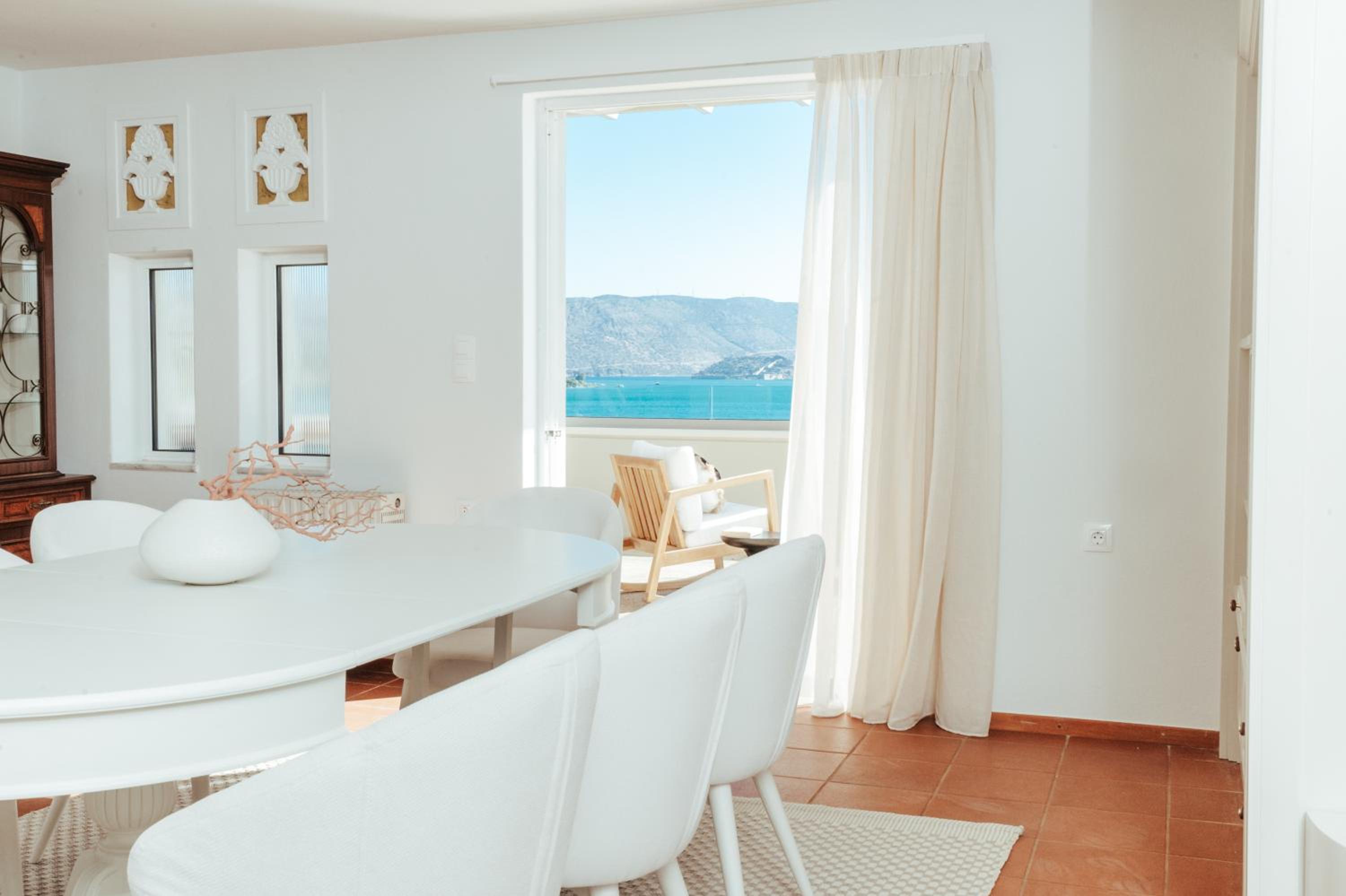 Villa Heliopetra