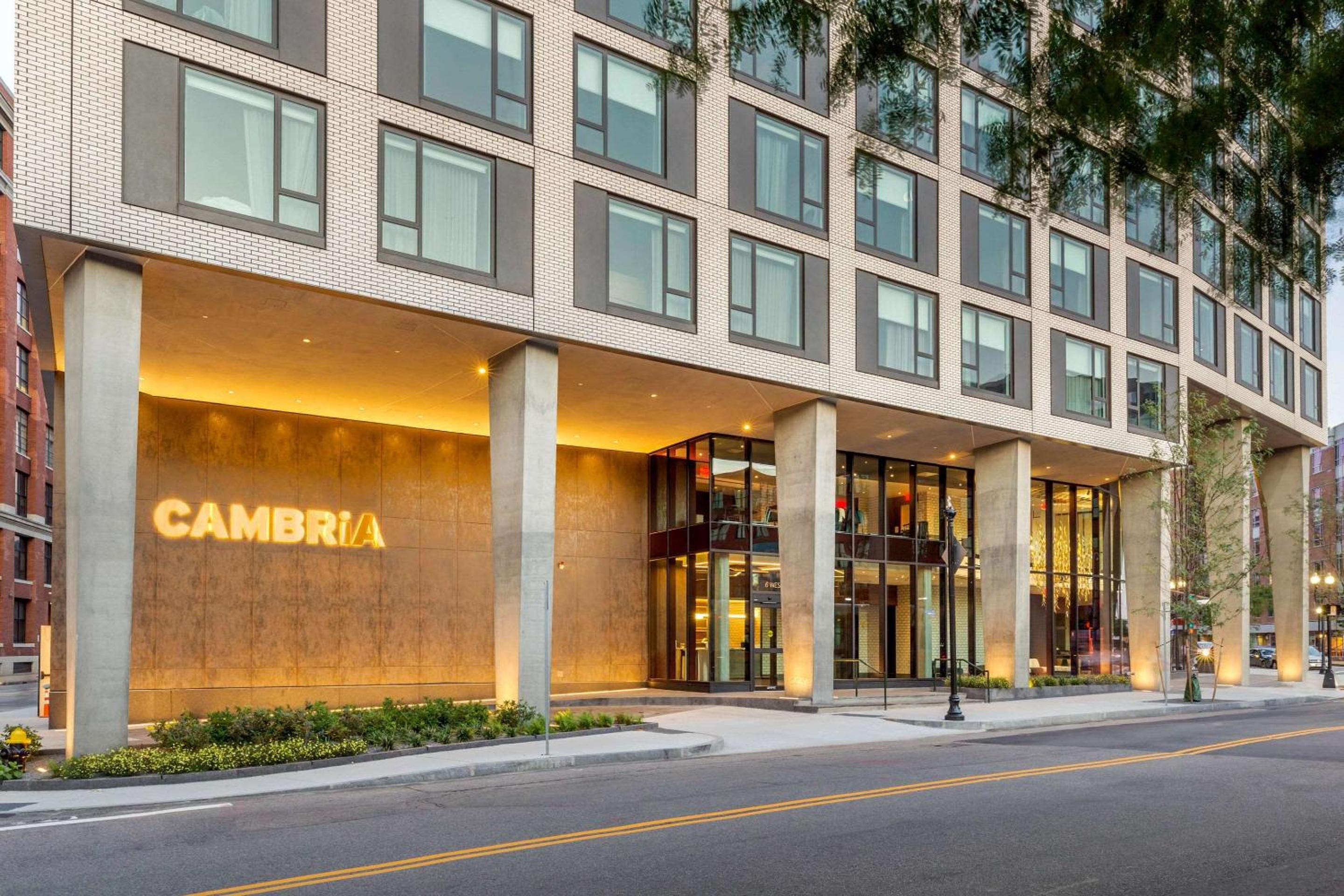 Hotel Cambria Hotel Boston Downtown - Seaport - Image 1