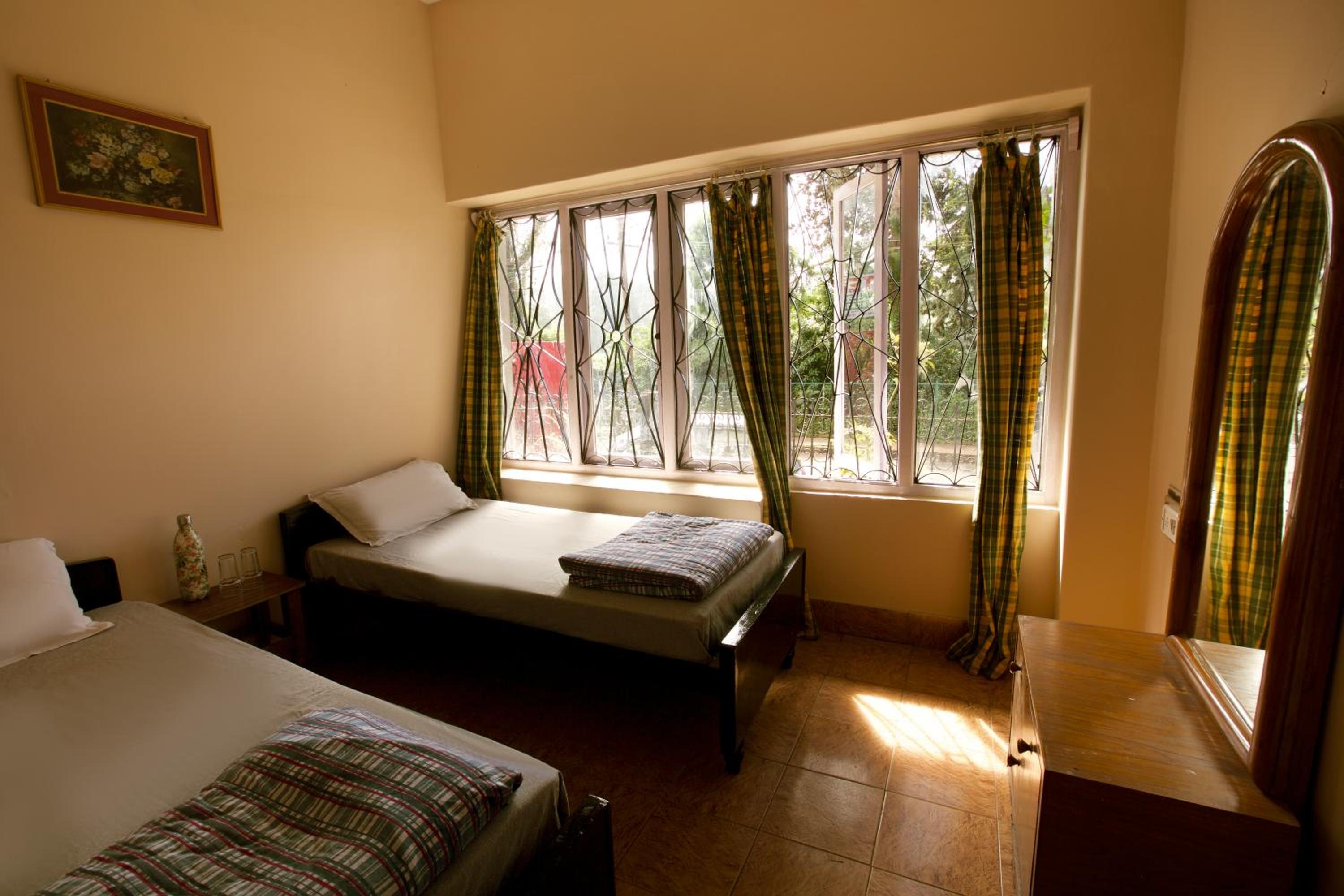 REFLECTIONS Guest House