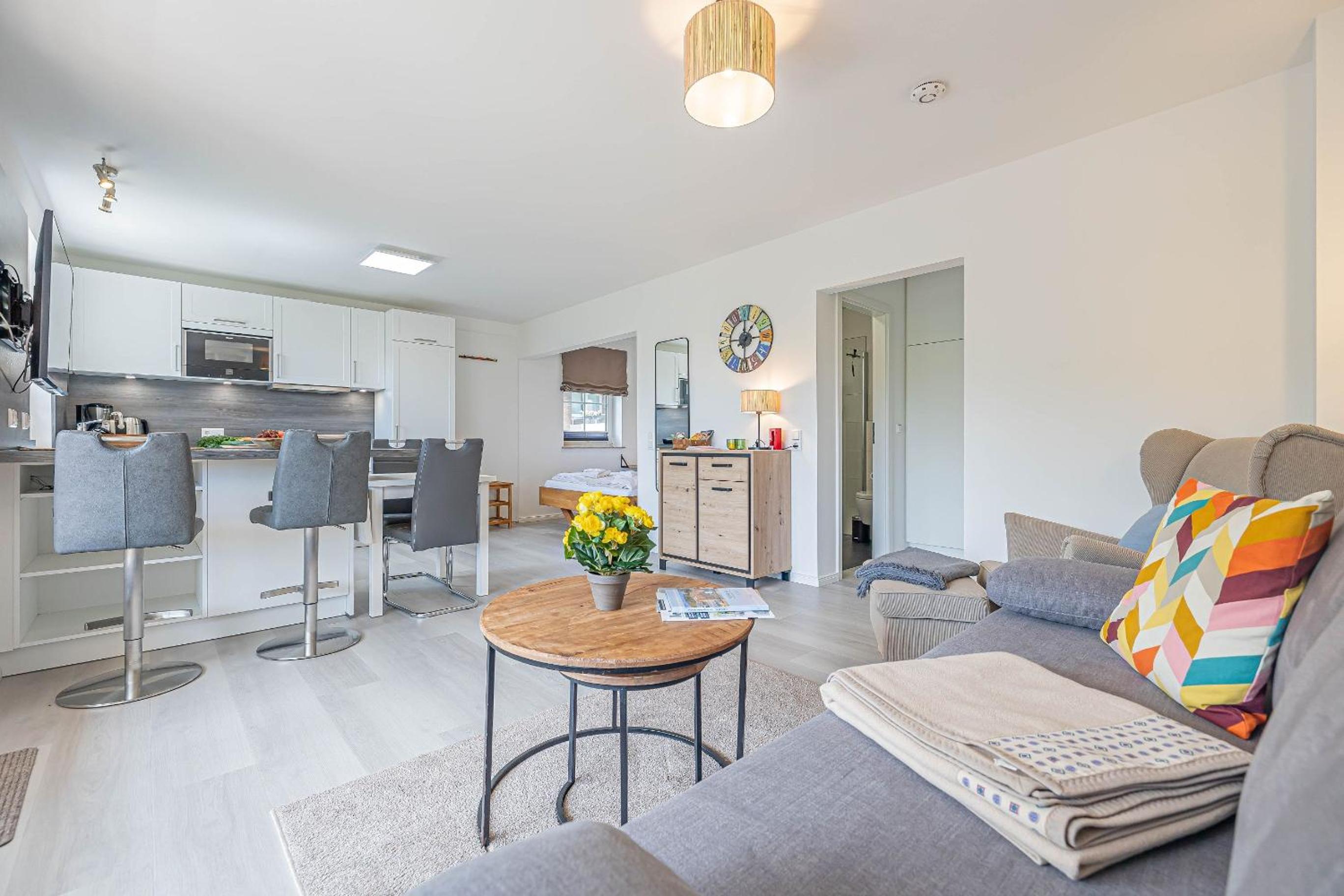 fewo1846 - Strandresidenz Wassersleben Südblick App 689 - komfortables Apartment mit Balkon und Meerblick