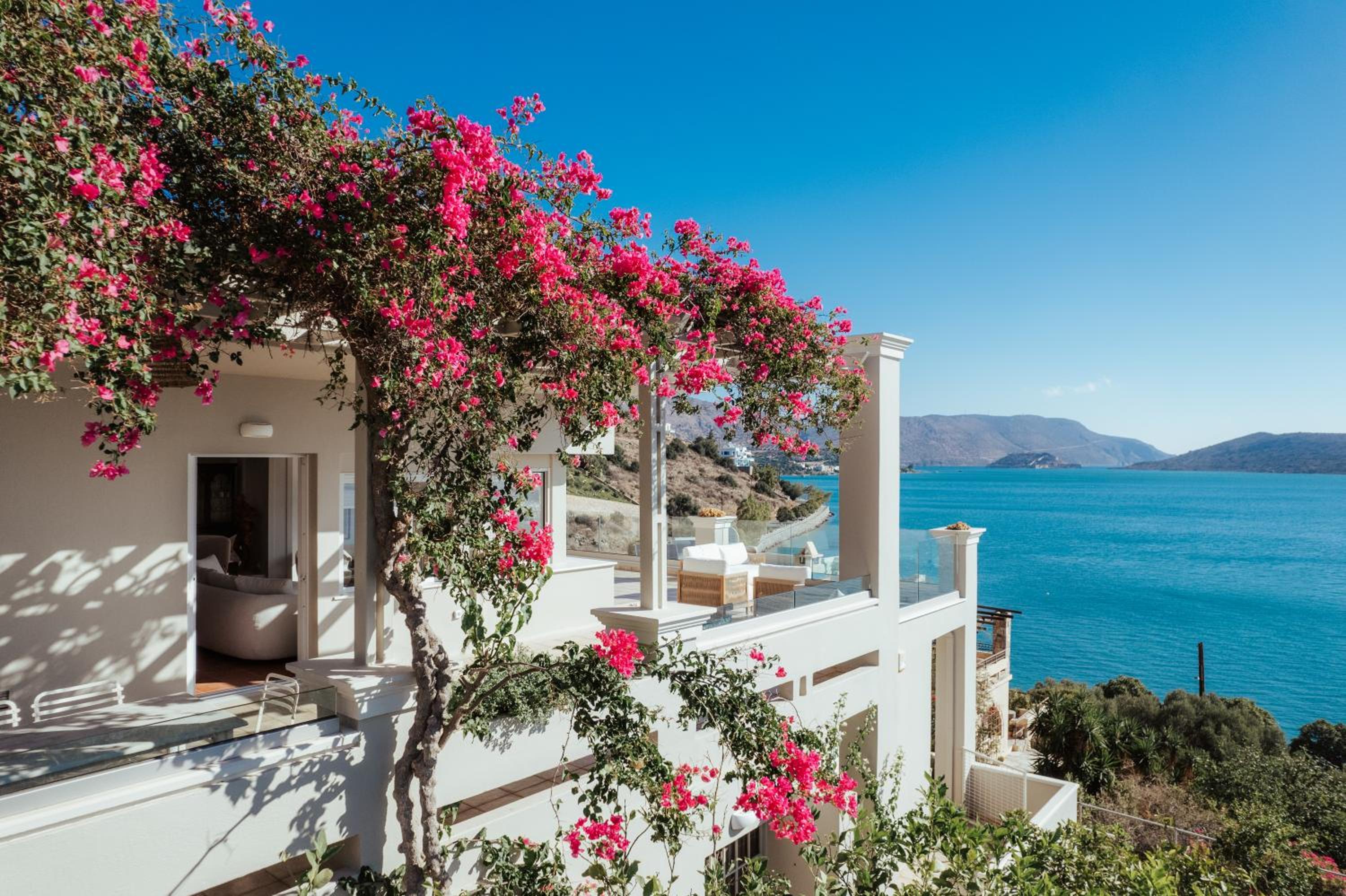 Villa Heliopetra