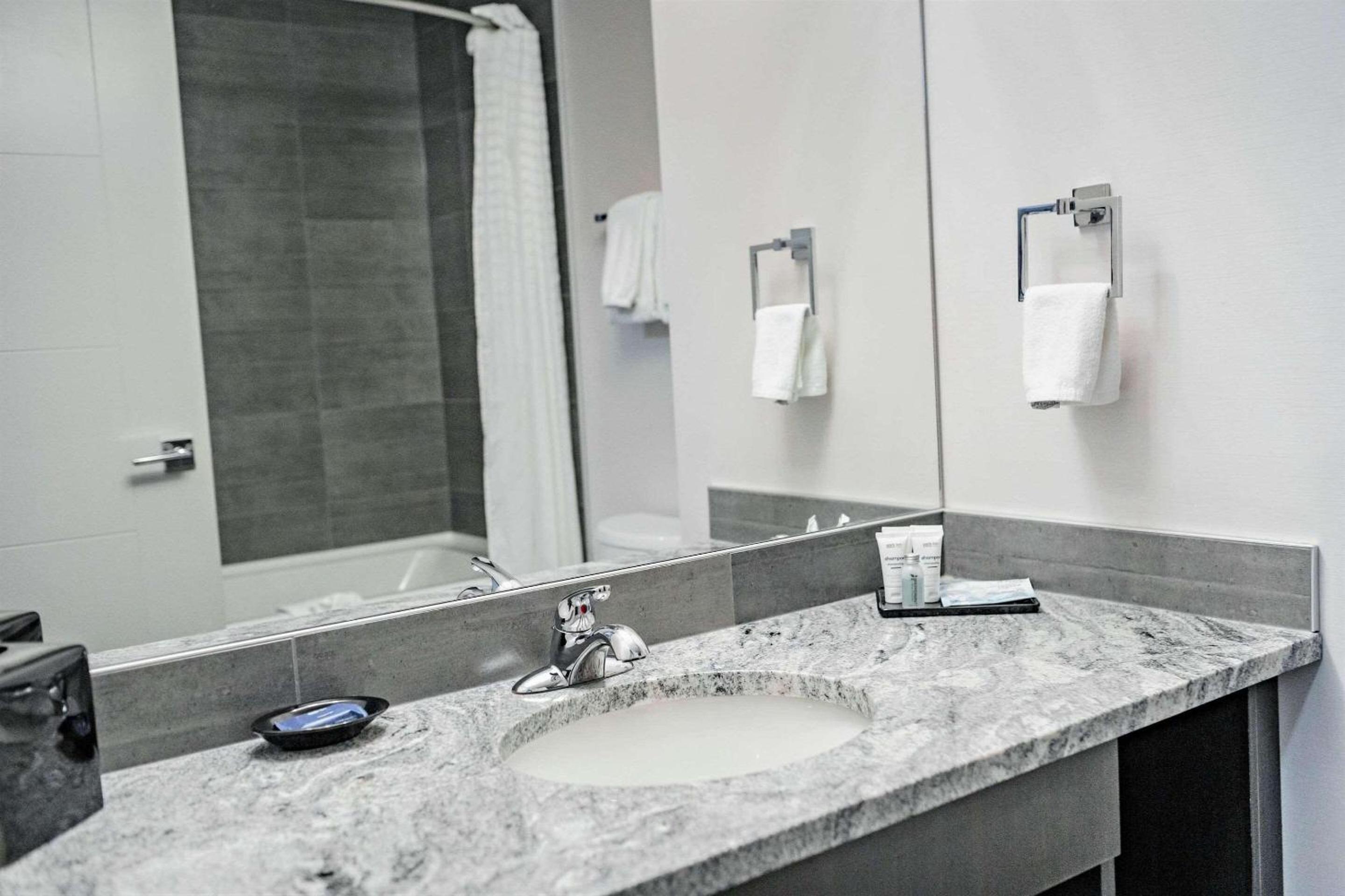 Park Inn by Radisson Edmonton Airport