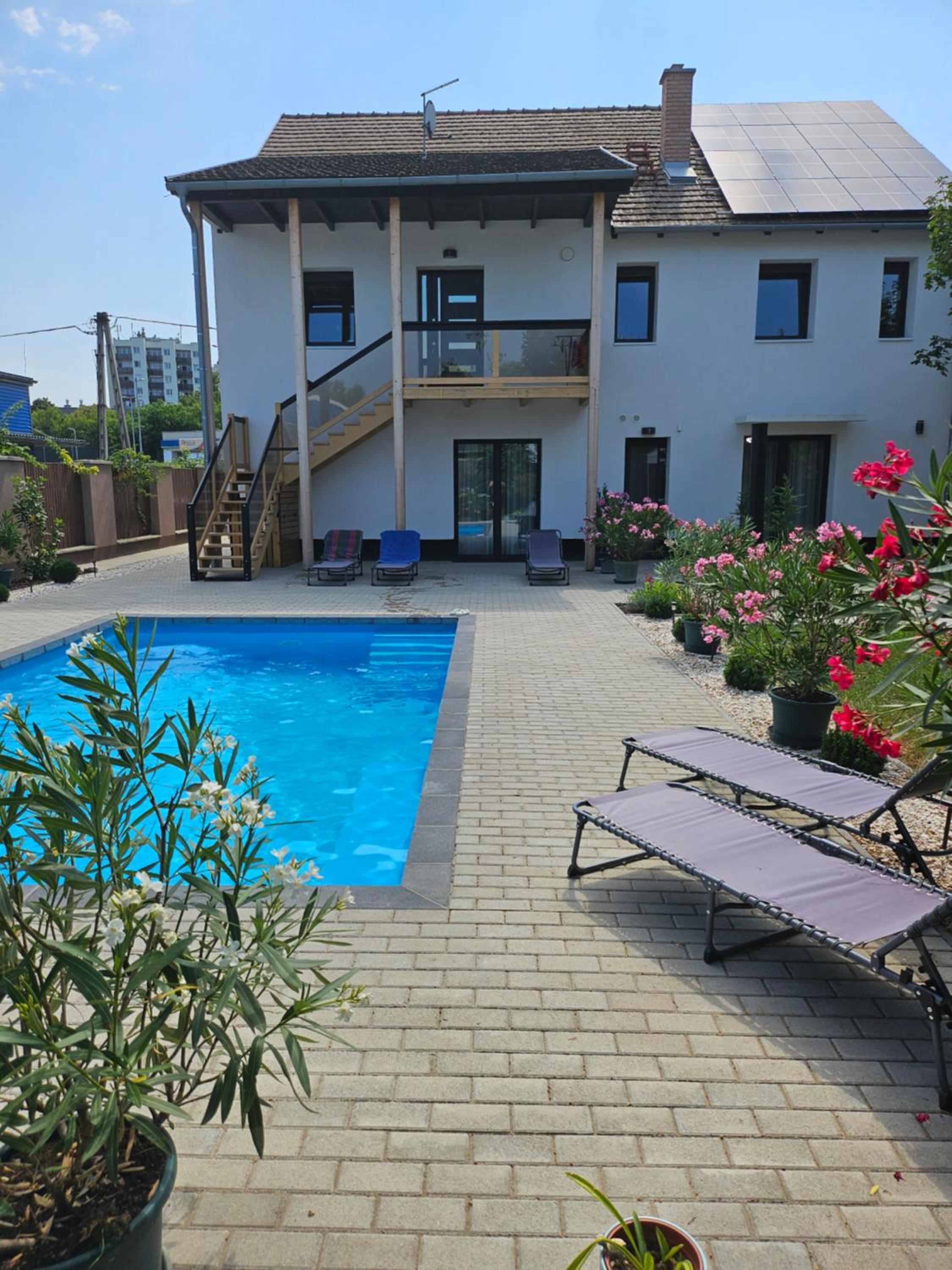Oasis apartman