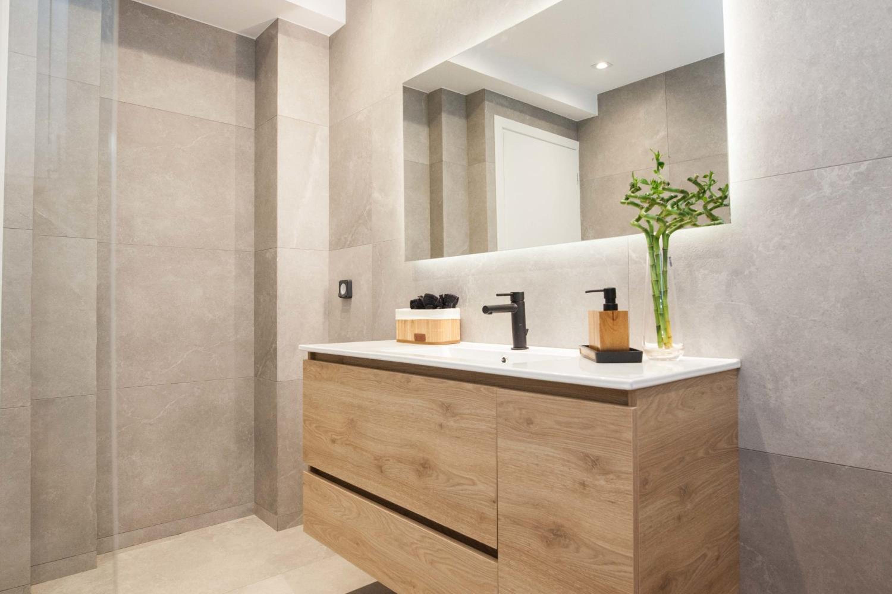 Modern Luxury Athens Riviera Apt with Sea View
