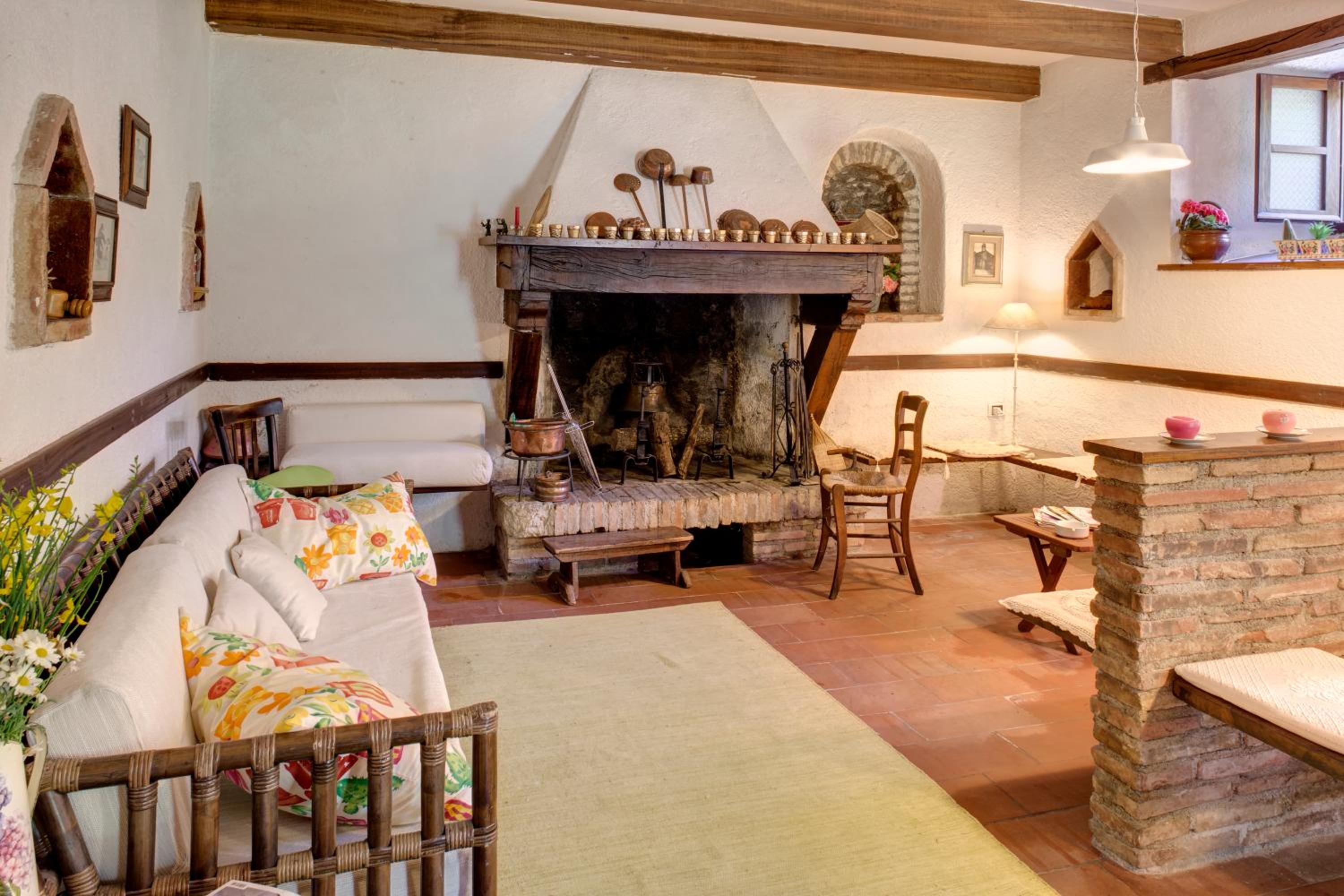 Fabriano Blissful Retreat - 3BR CountryHouse