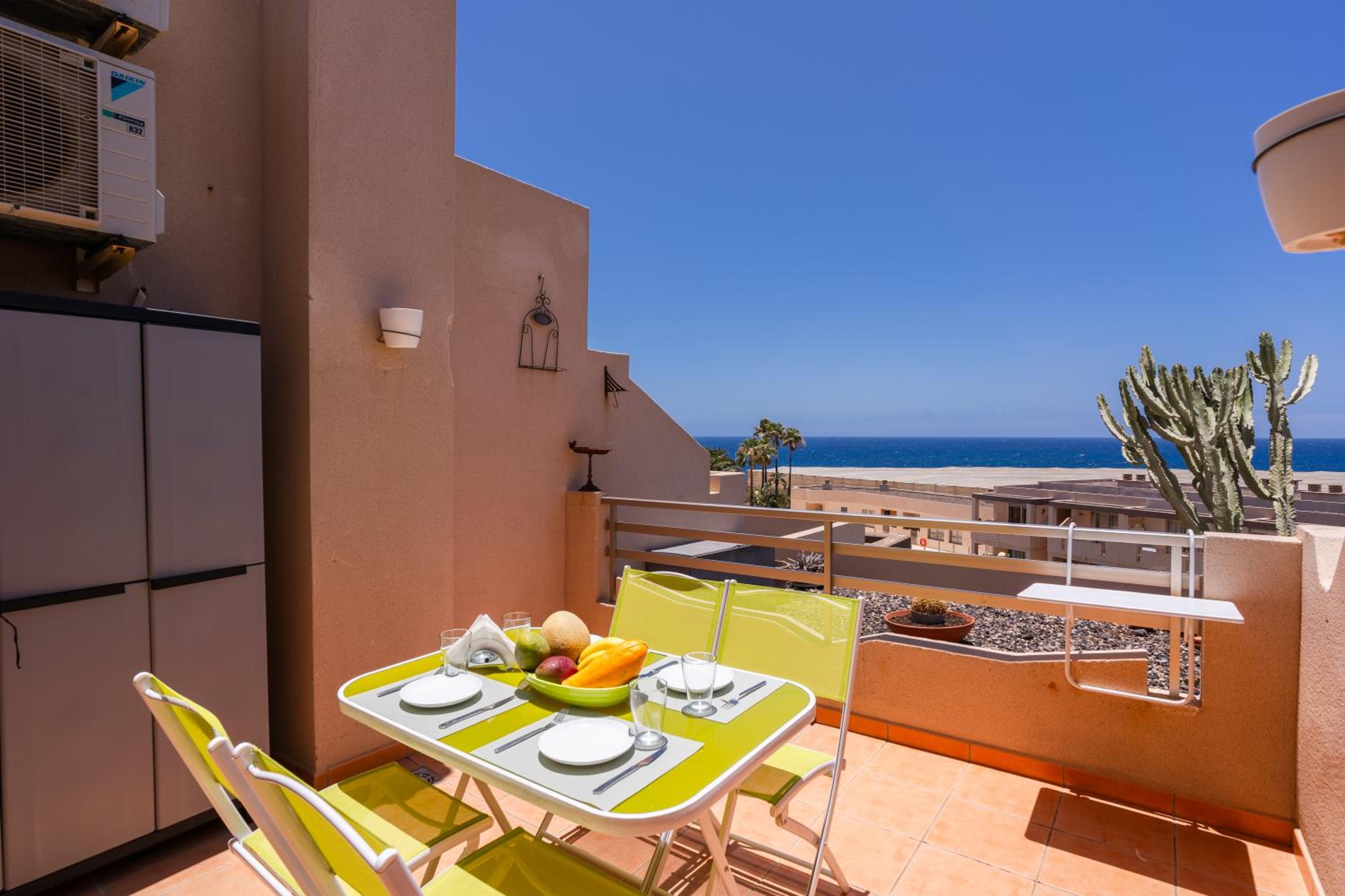 Acogedor Duplex frente al mar en La Tejita view 5