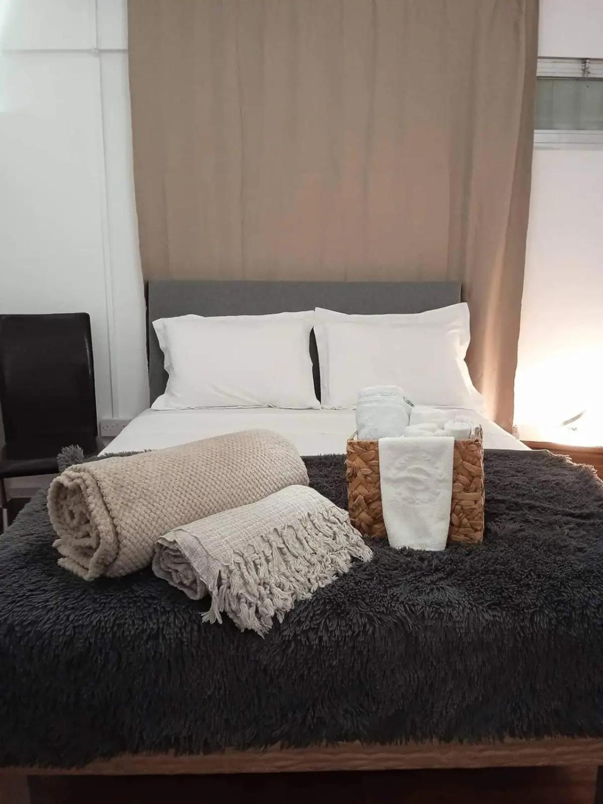 Adorable Cozy Apartment view 4