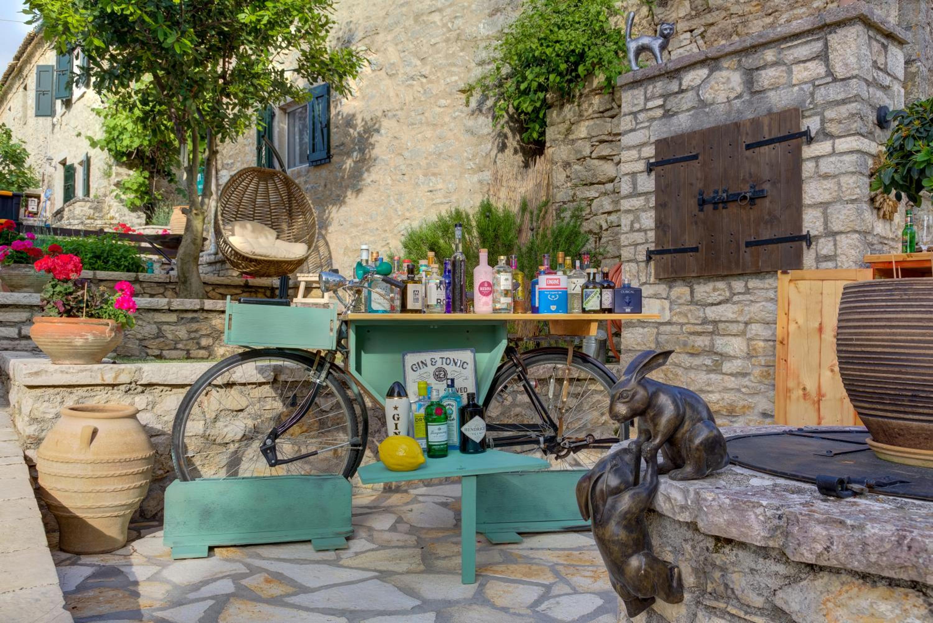 Photo 31
