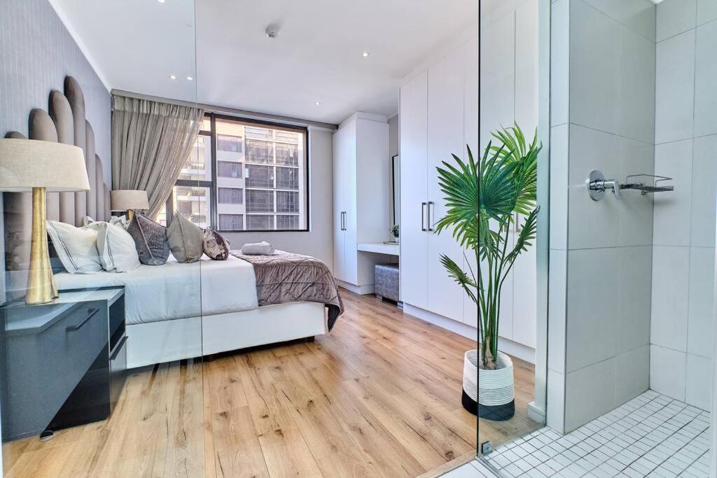 Stylish Urban Retreat in the Heart of Sandton
