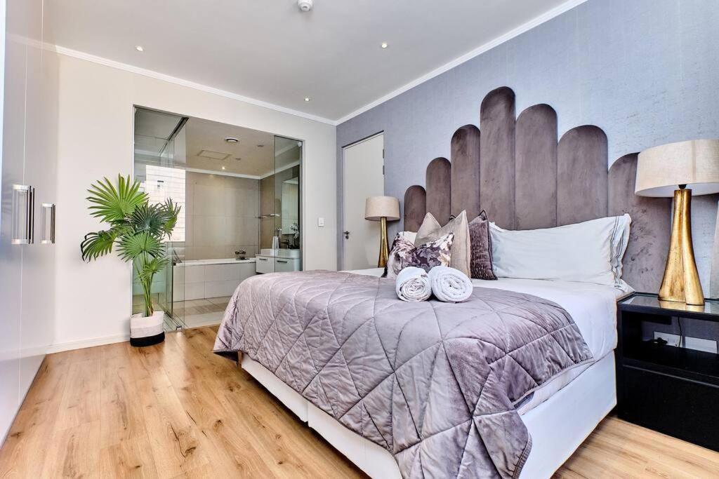 Stylish Urban Retreat in the Heart of Sandton