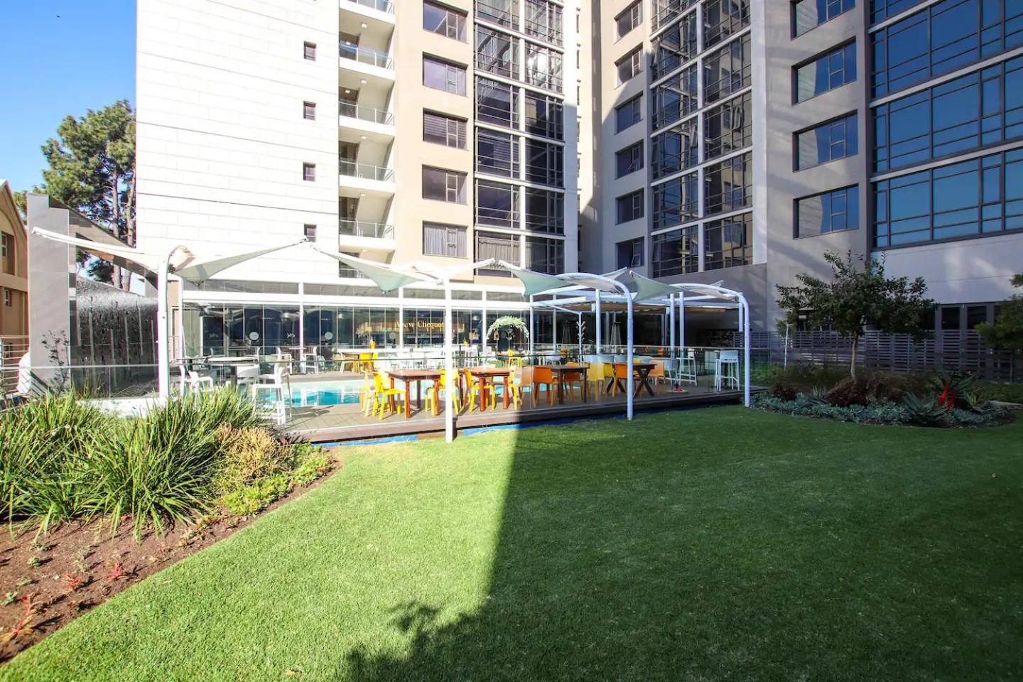 Stylish Urban Retreat in the Heart of Sandton