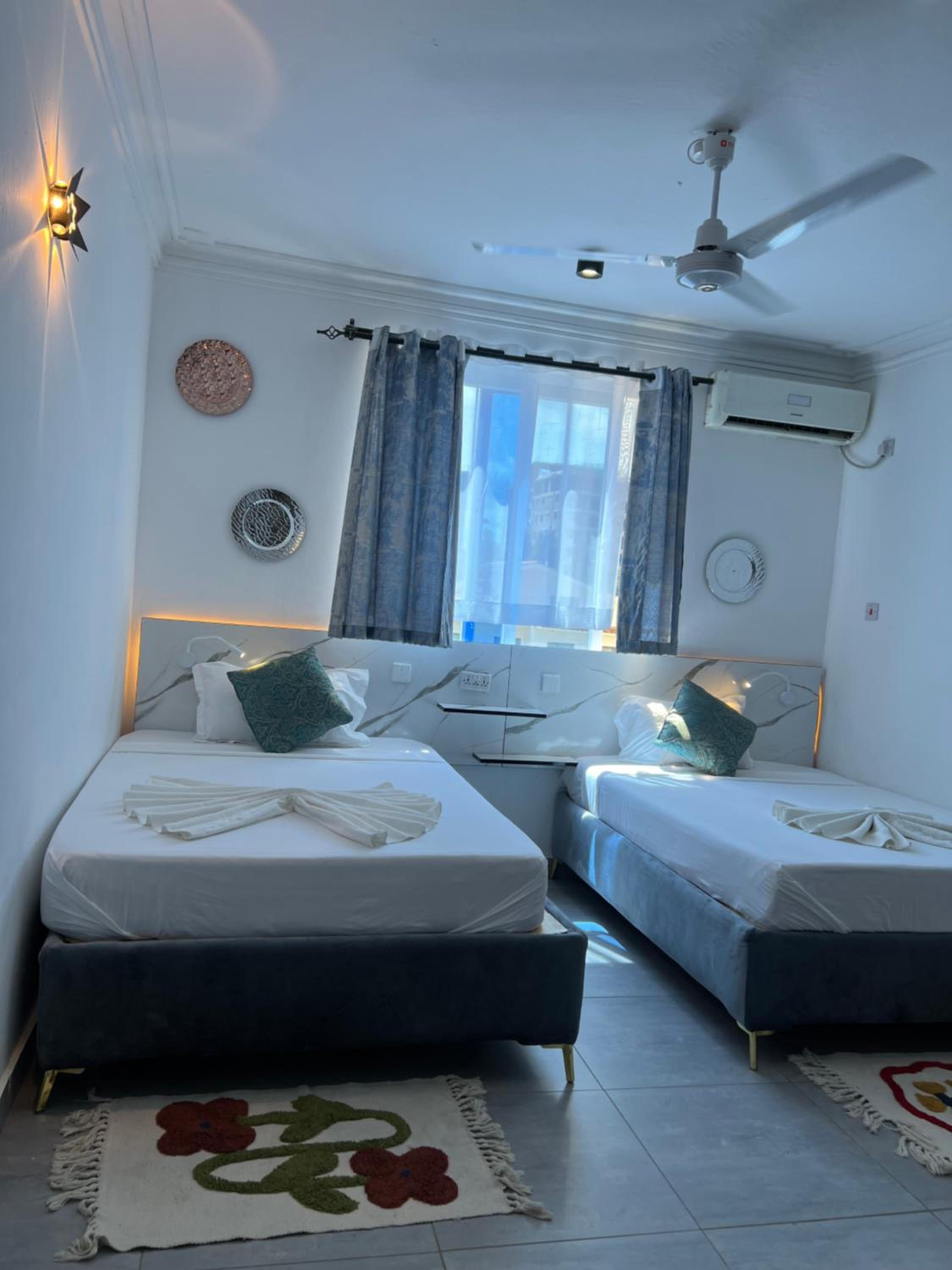 Family suite 3 bedroom Nyali view 4