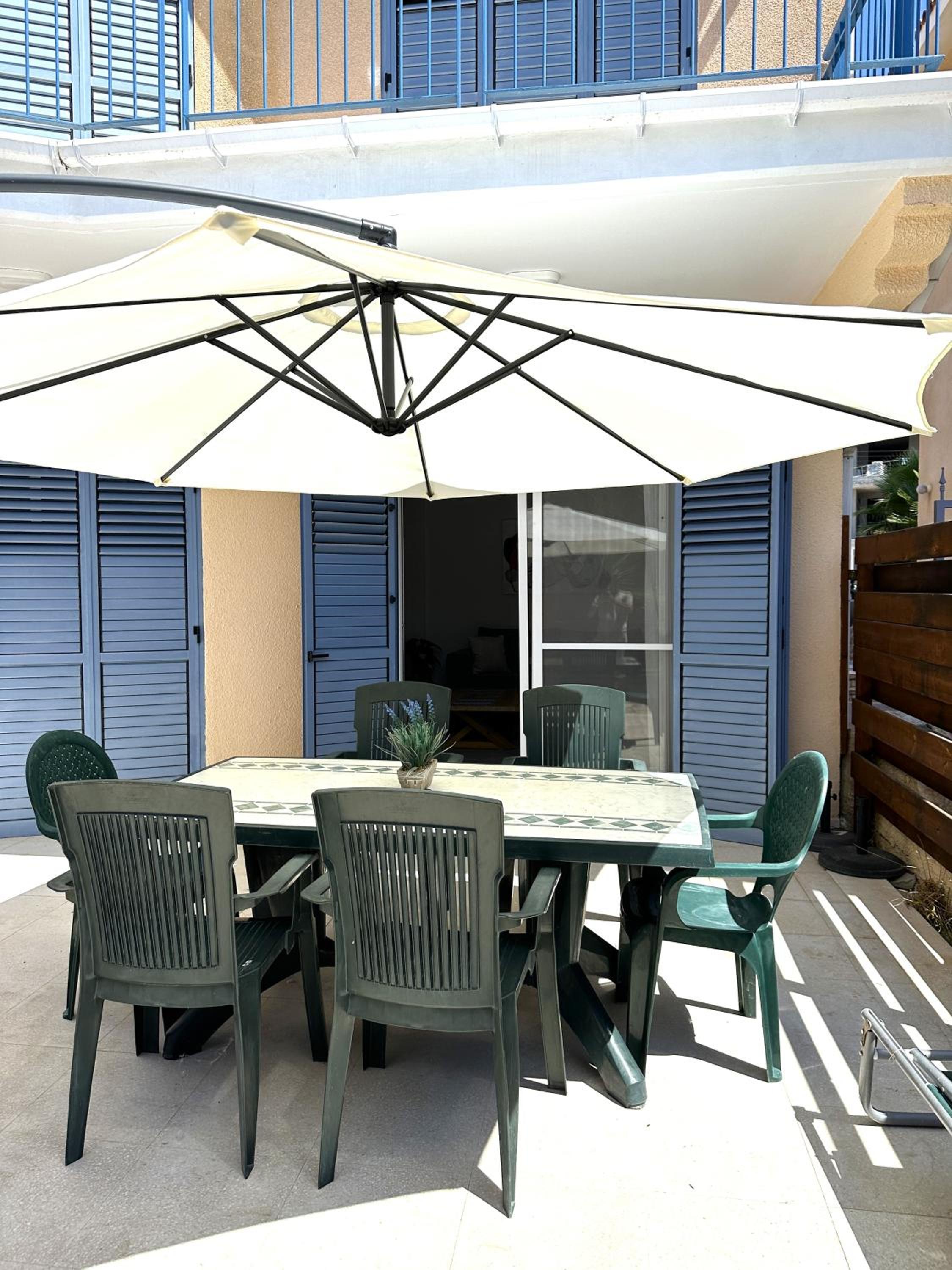 H&O Elegant Maisonette in Paradise Garden
