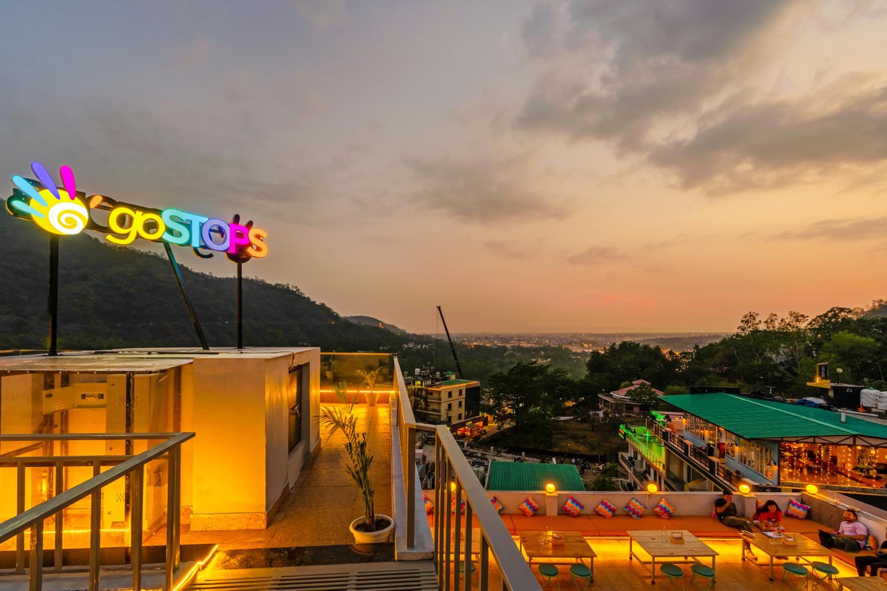 goSTOPS PLUS Rishikesh Tapovan
