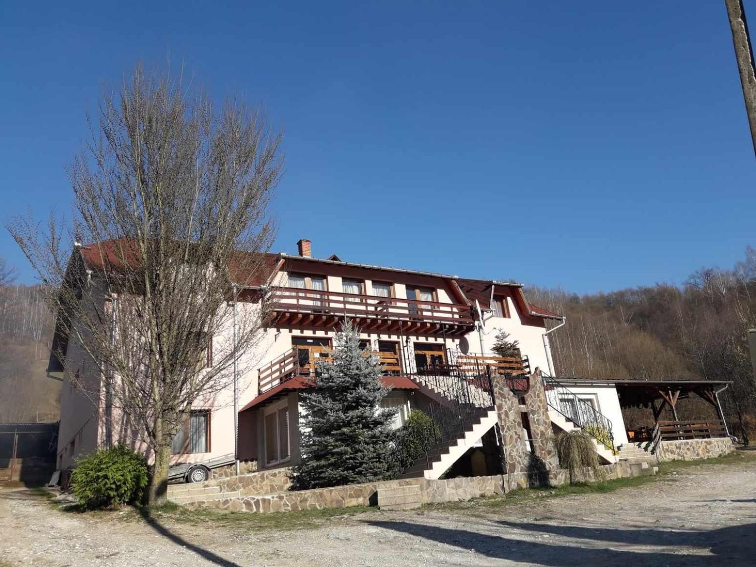 Panzio Anett view 4
