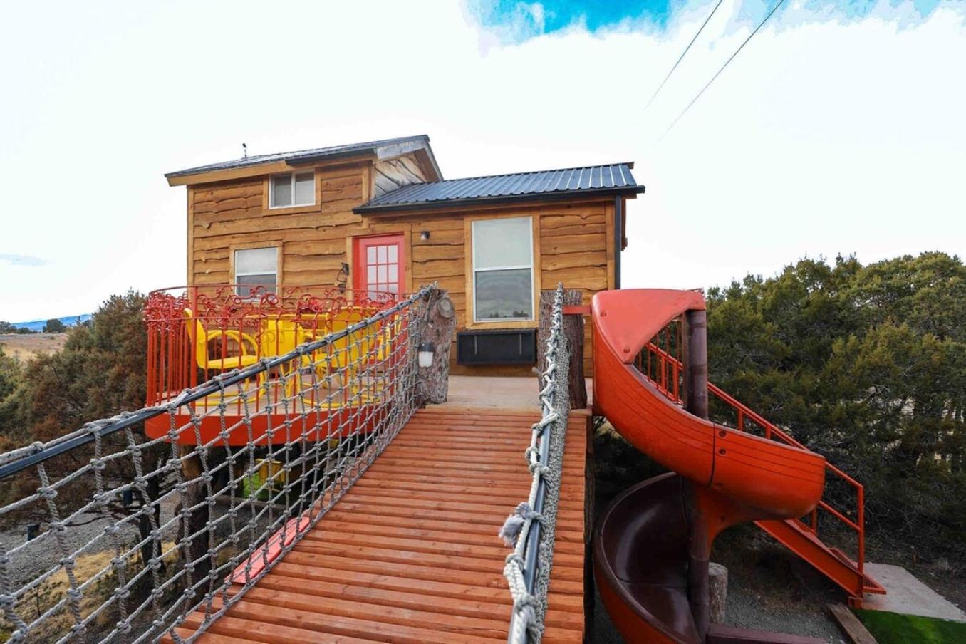 Crows Nest Treehouse At El Mistico Ranch