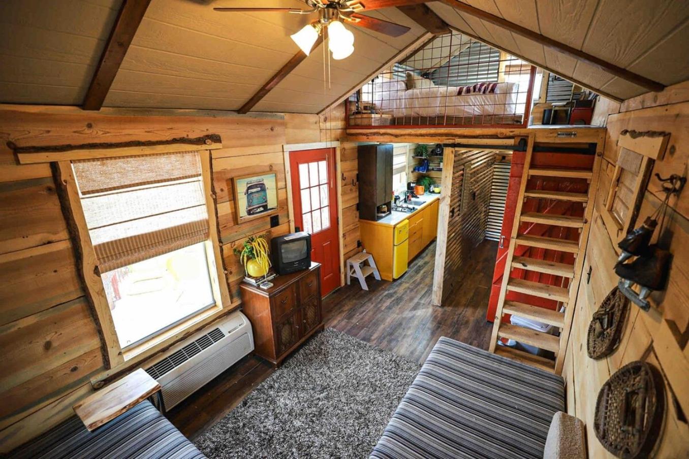Crows Nest Treehouse At El Mistico Ranch
