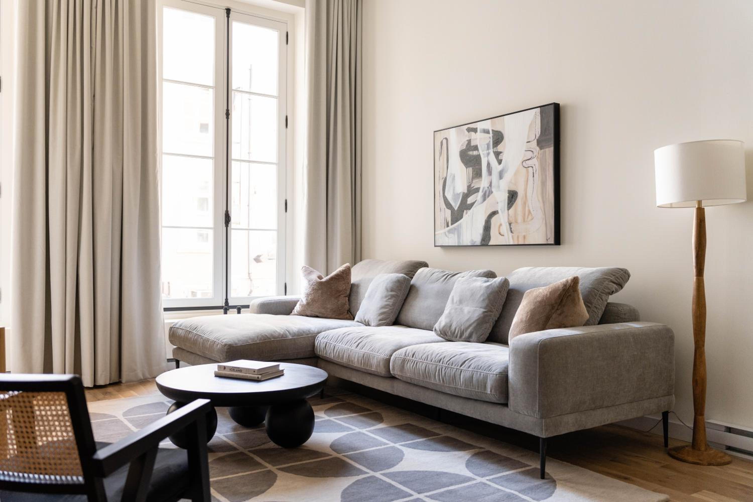 Maison Place Jacques-Cartier by Luxury In Transit