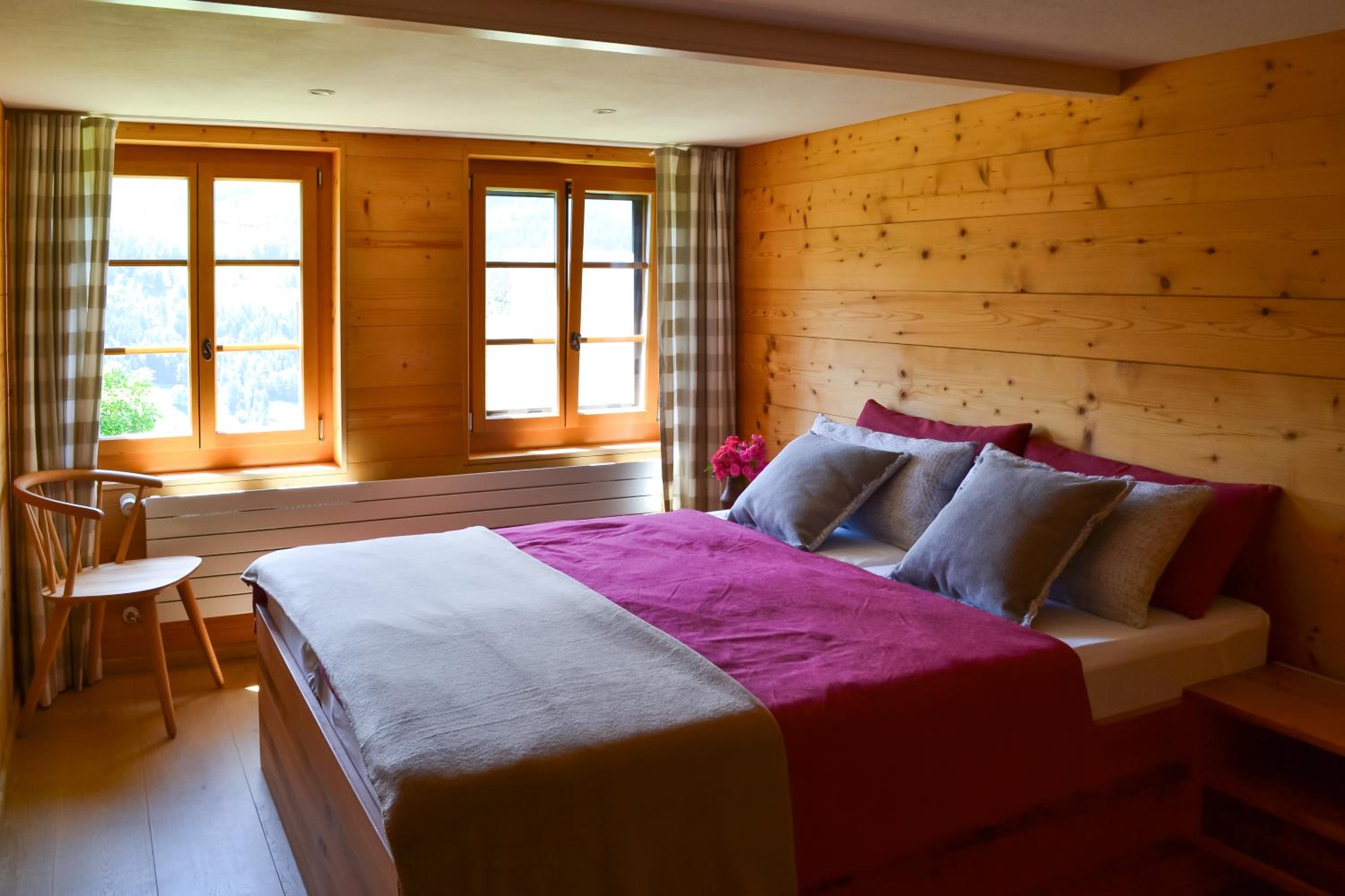 Swiss Mountain-Valley View Lodge