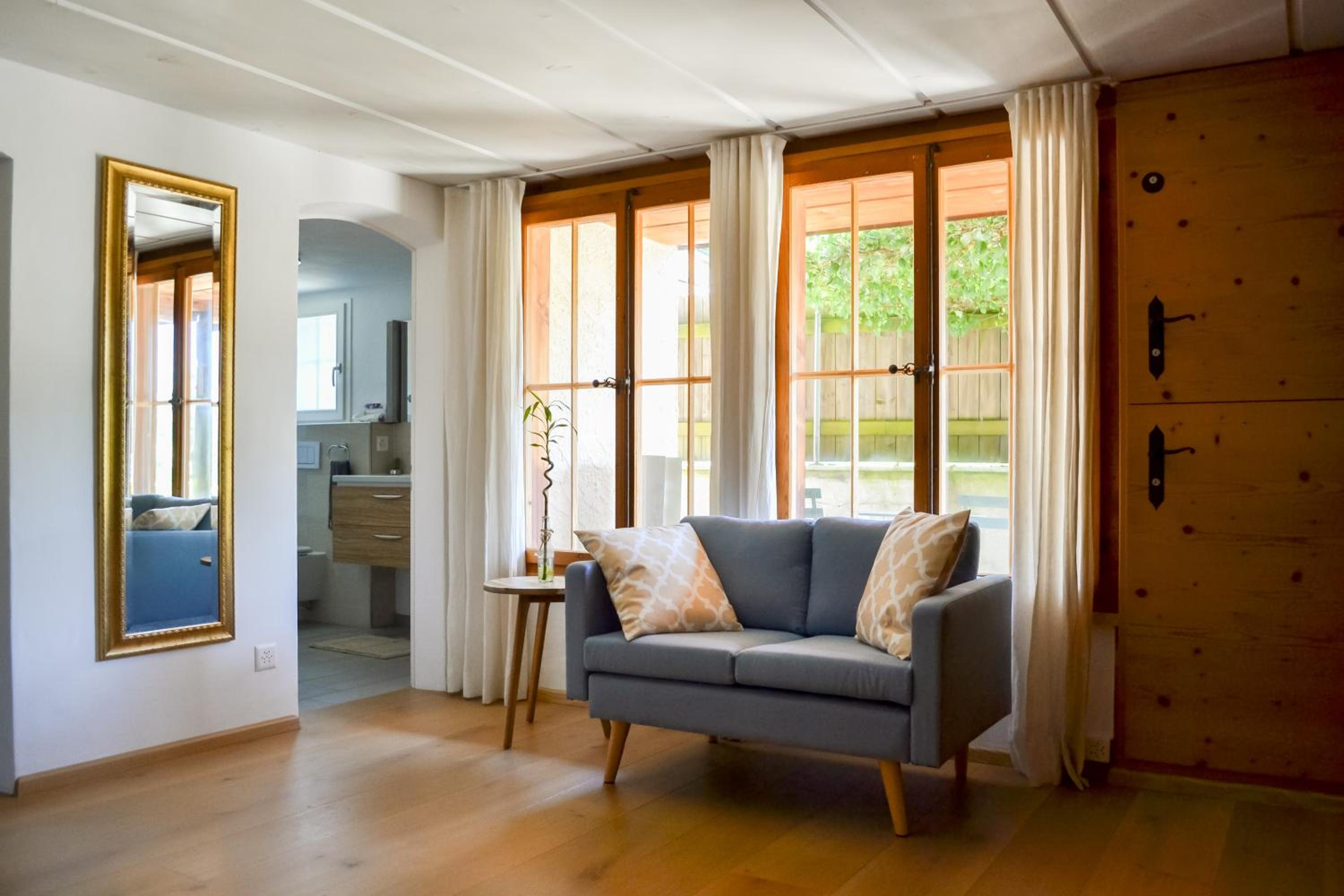 Swiss Mountain-Valley View Lodge