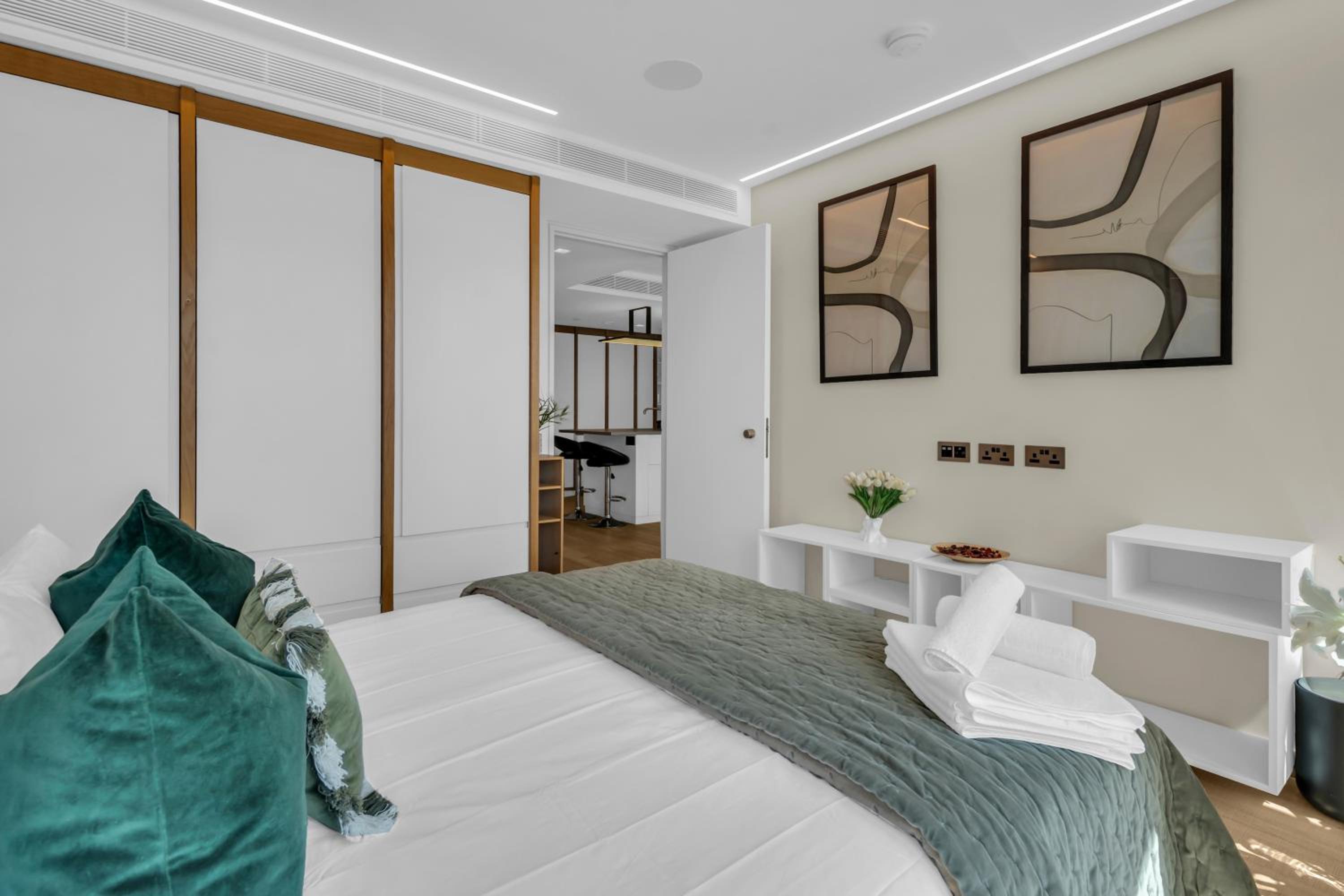 MySquare One Bedroom Serviced Apartment in Stratford