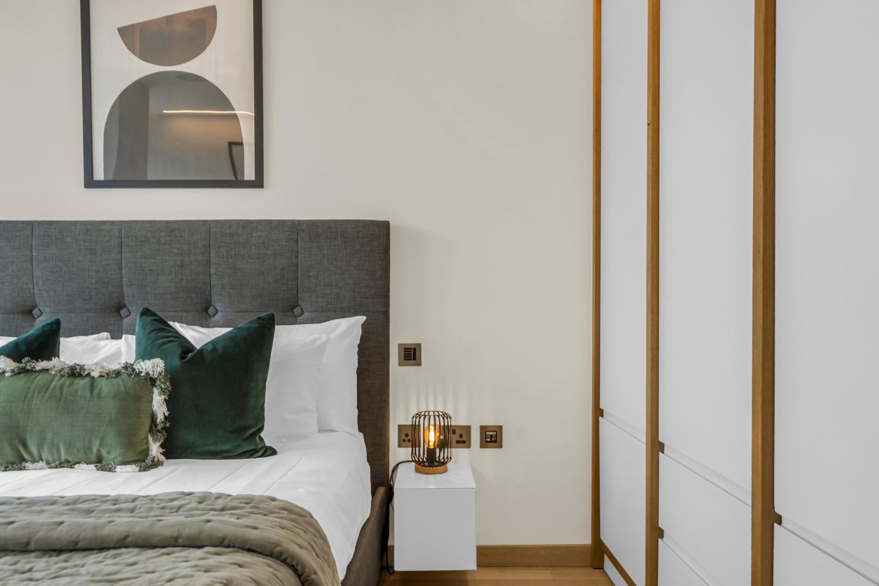 MySquare One Bedroom Serviced Apartment in Stratford