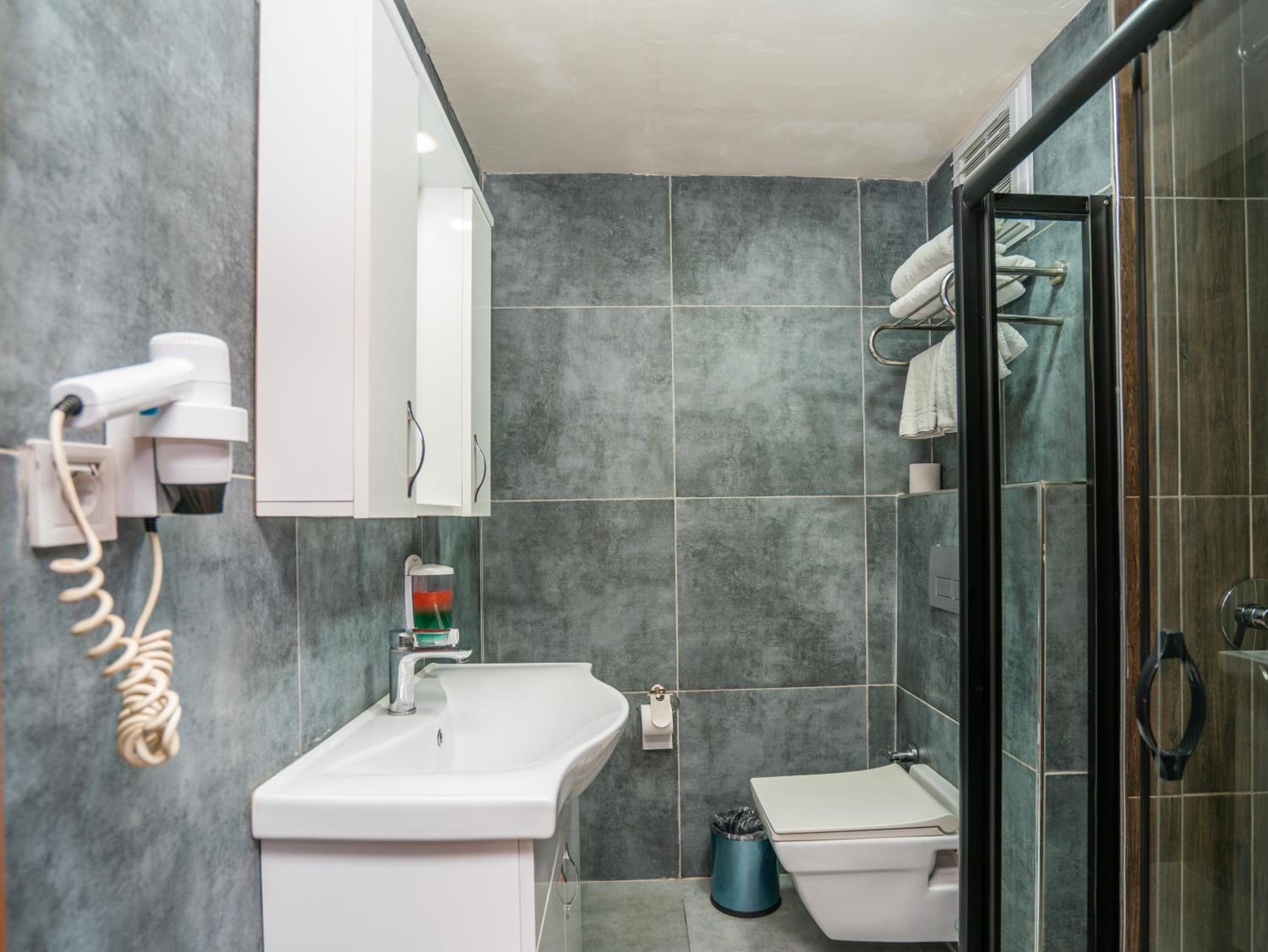 Royal Nest - Image 7