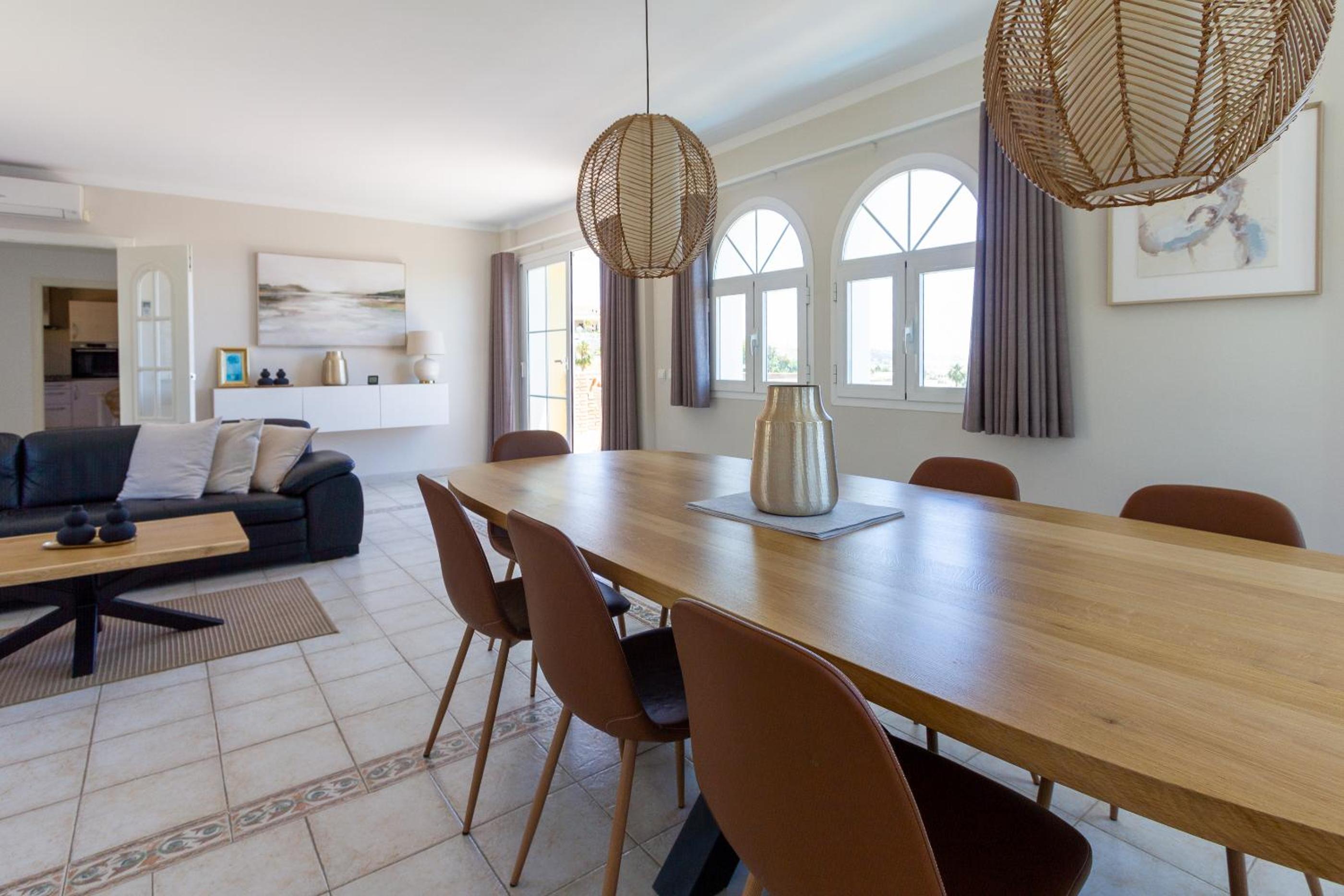 108-Villa, 2 Minutes Walk to the beach, Heated pool