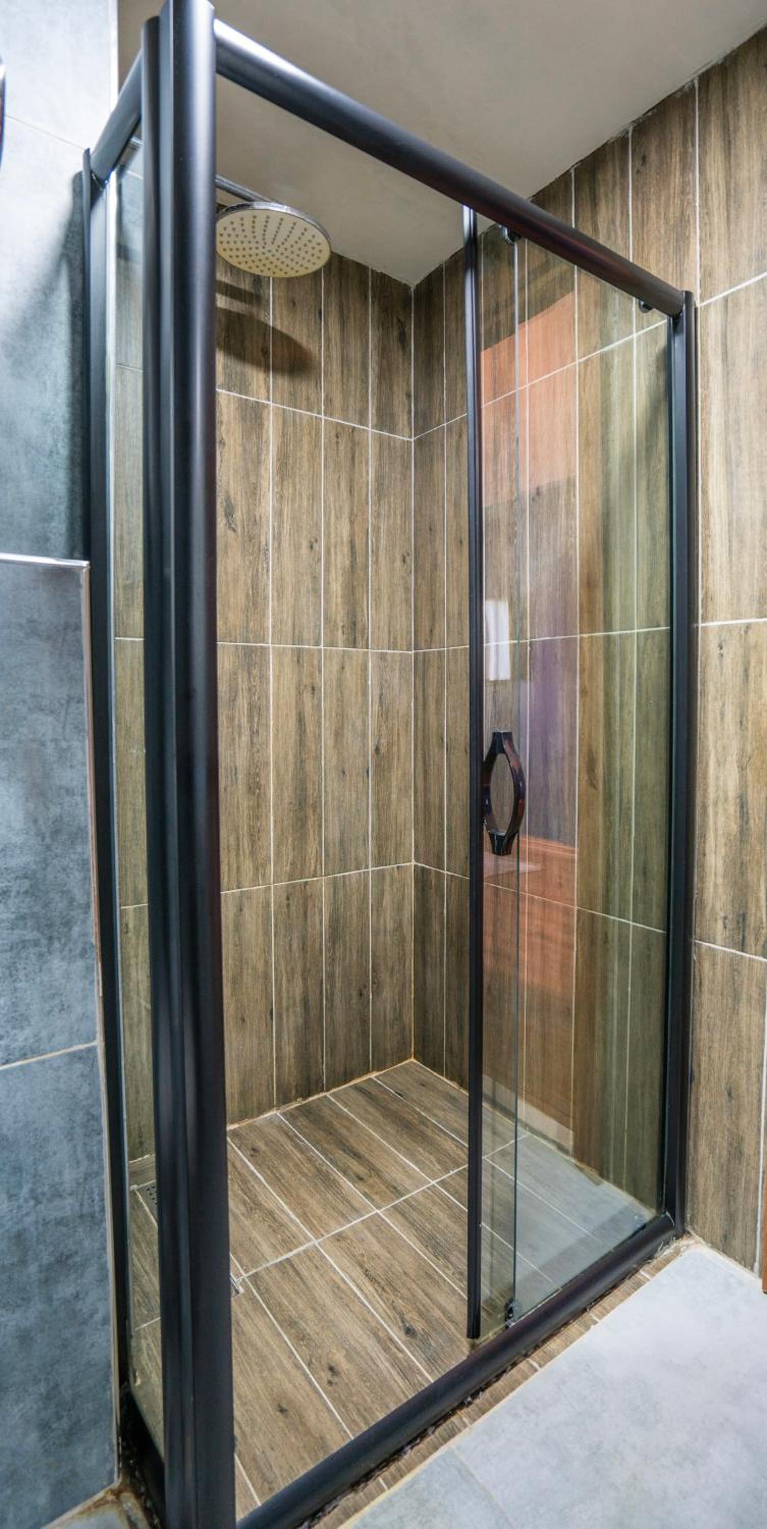 Royal Nest - Image 26