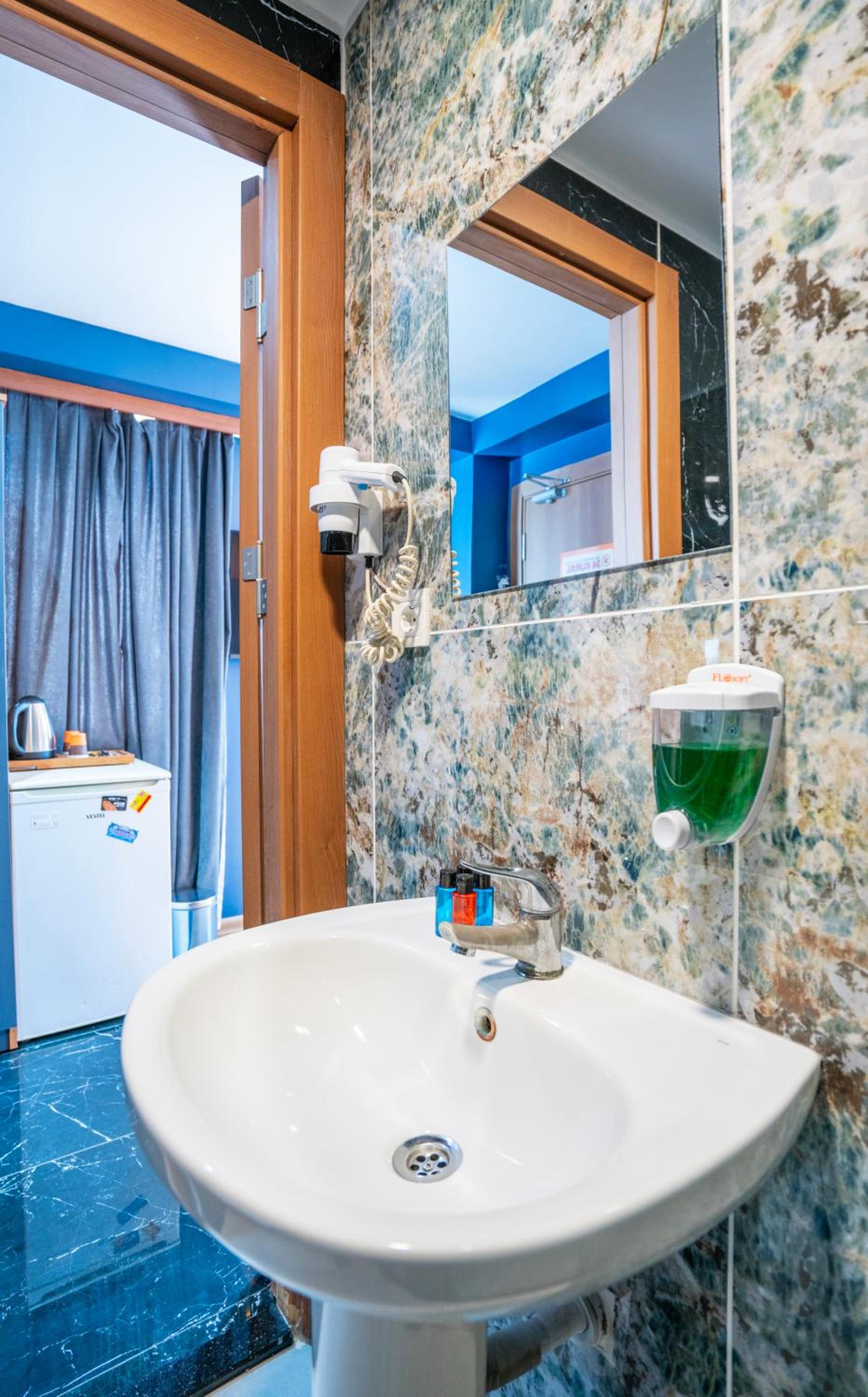 Royal Nest - Image 18