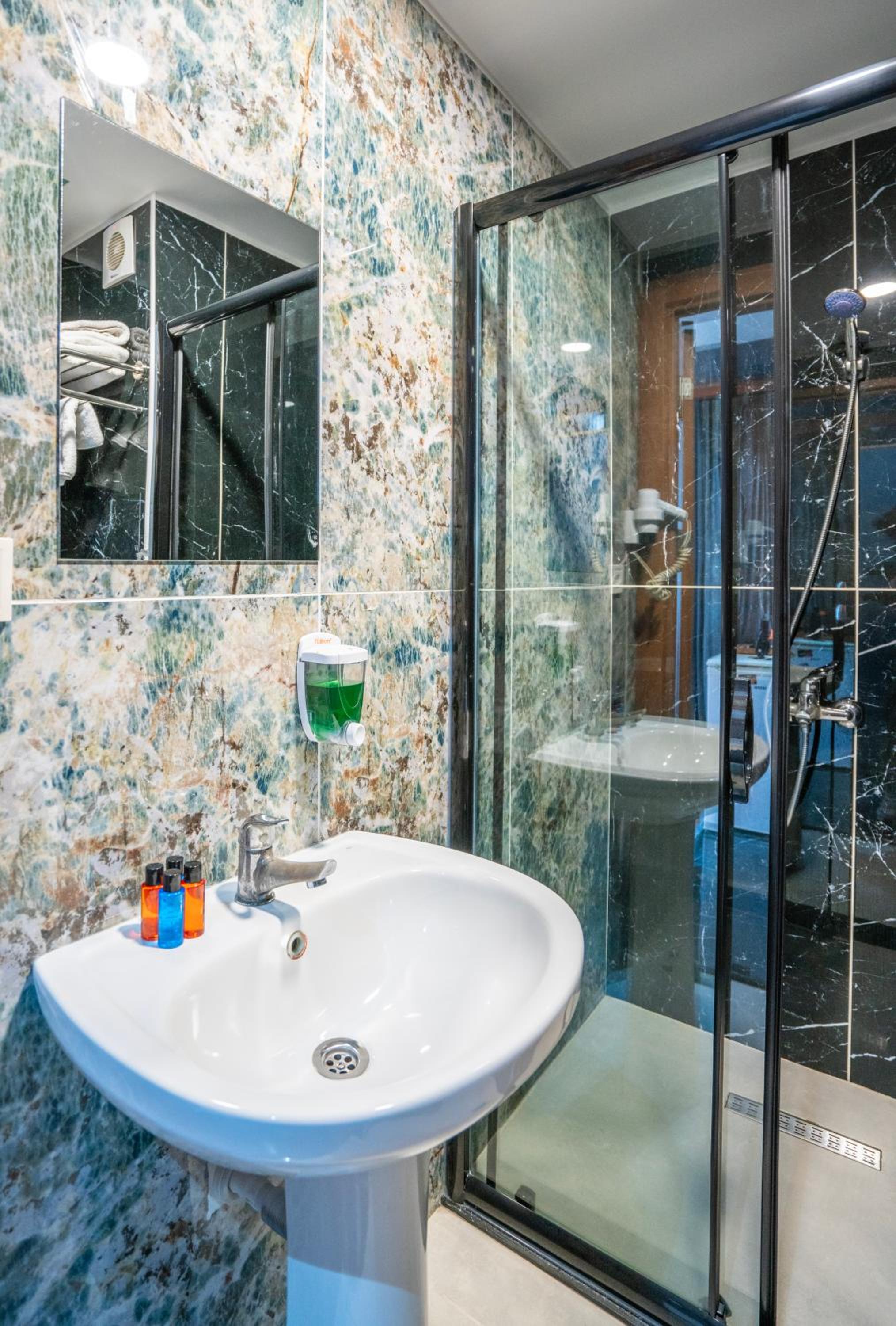 Royal Nest - Image 20