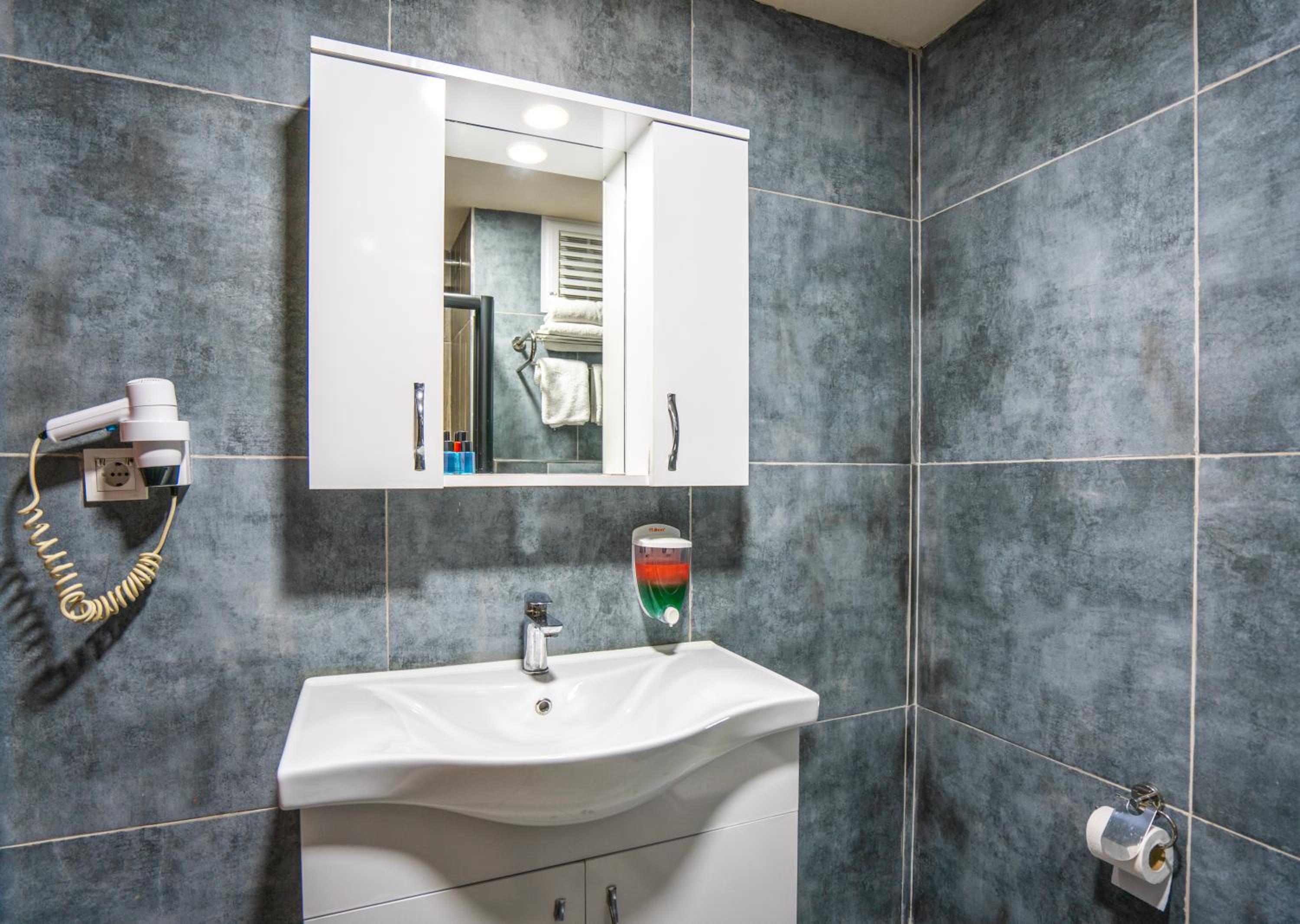 Royal Nest - Image 22