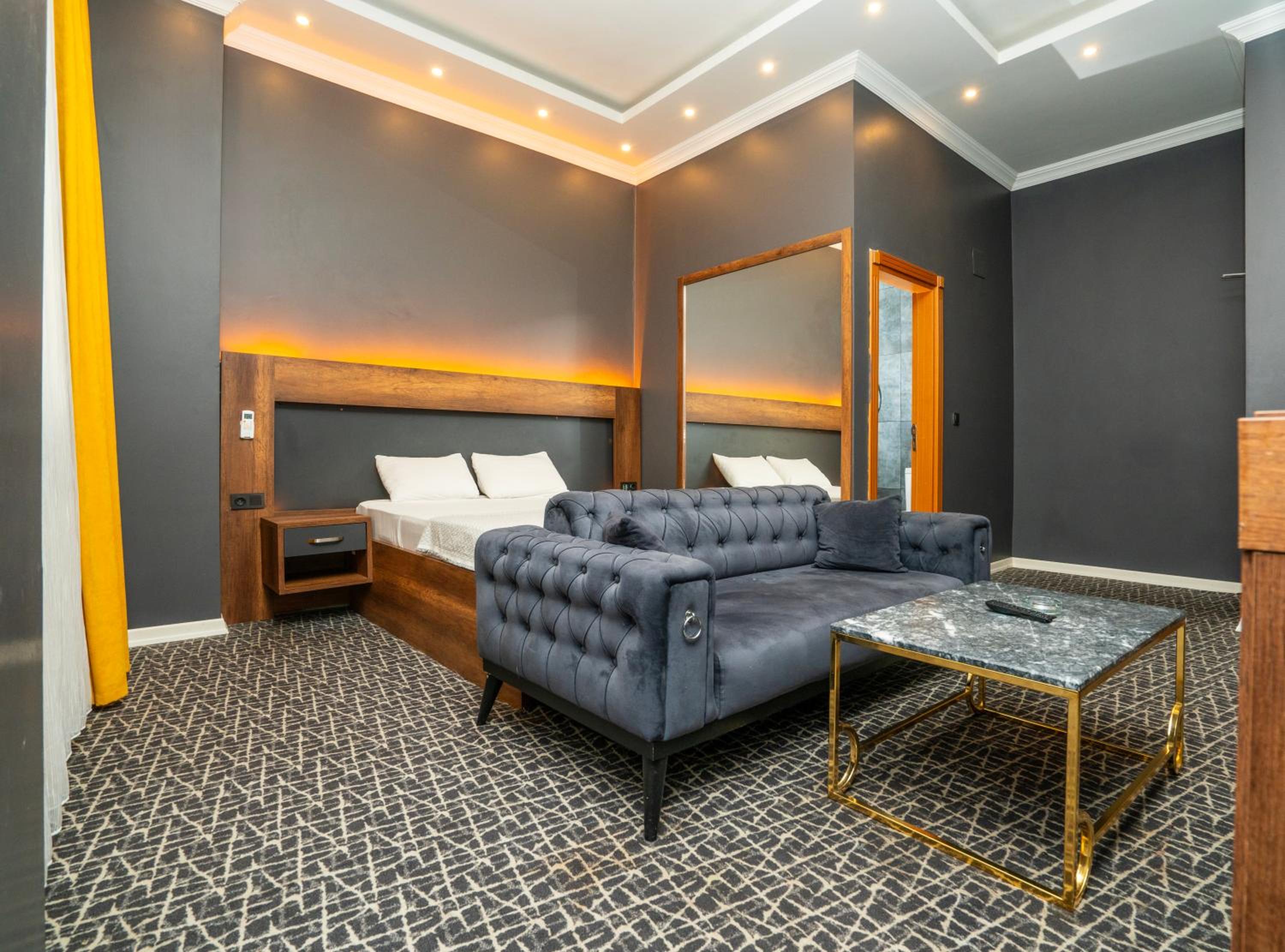 Royal Nest - Image 30