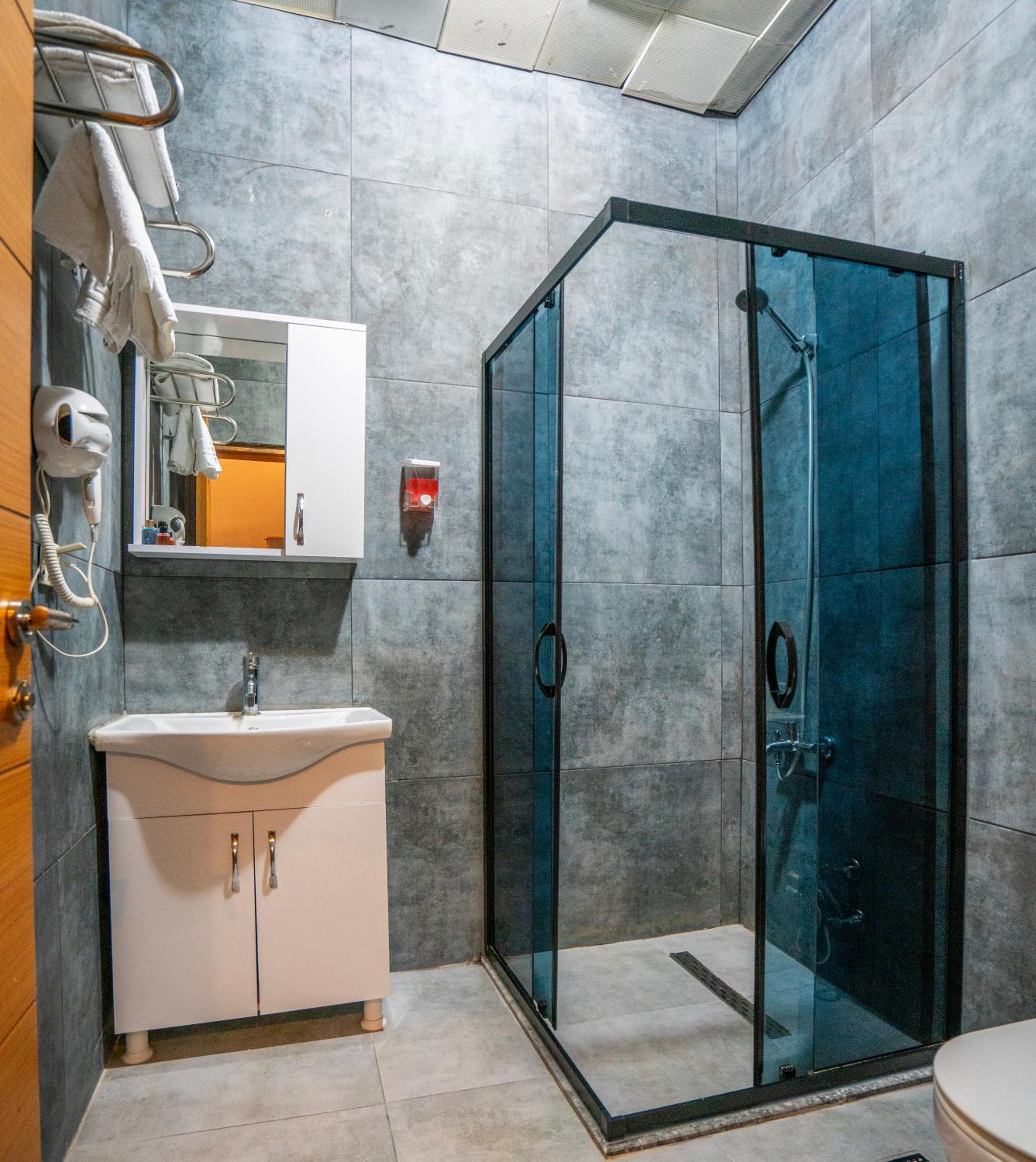 Royal Nest - Image 36