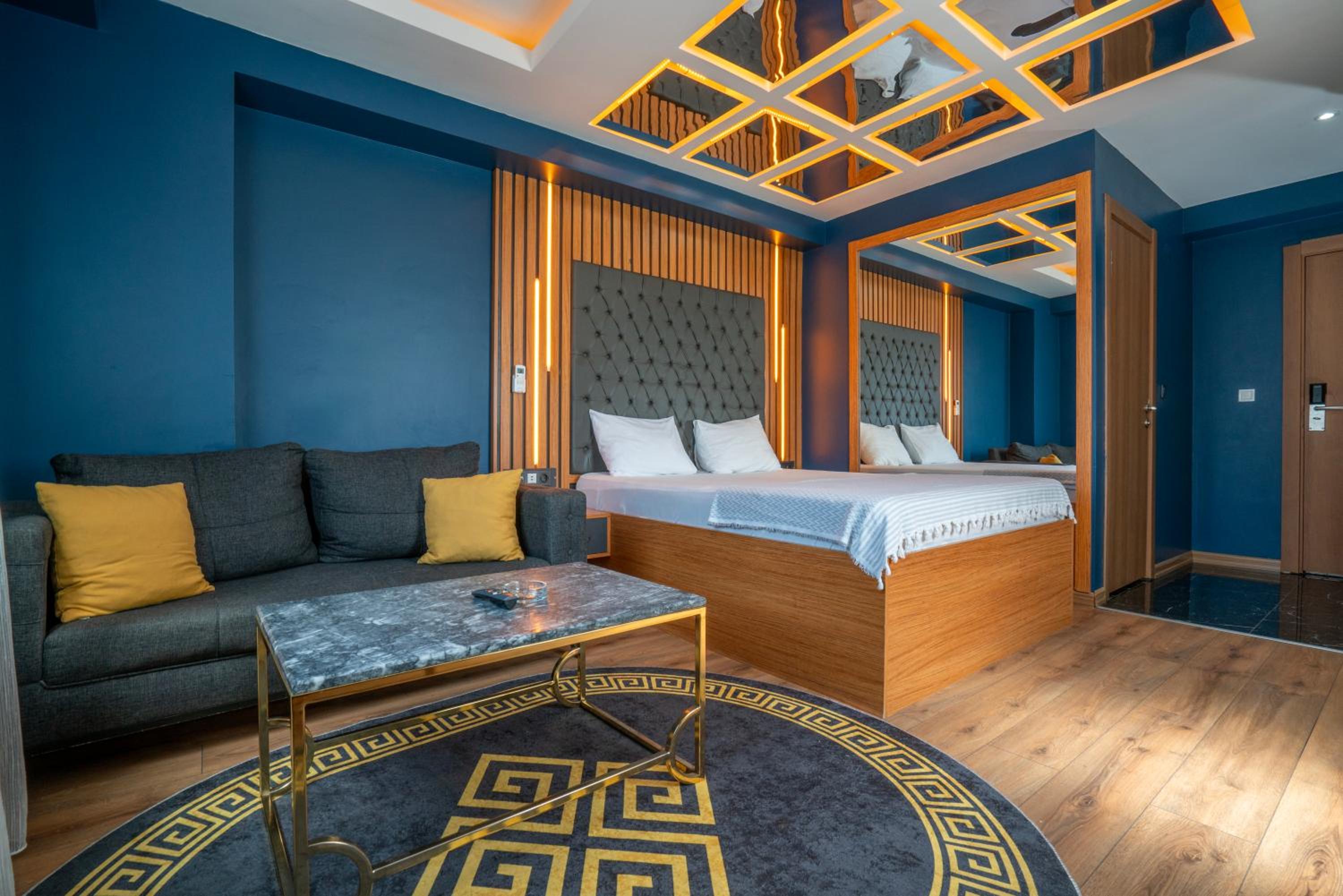 Royal Nest - Image 51