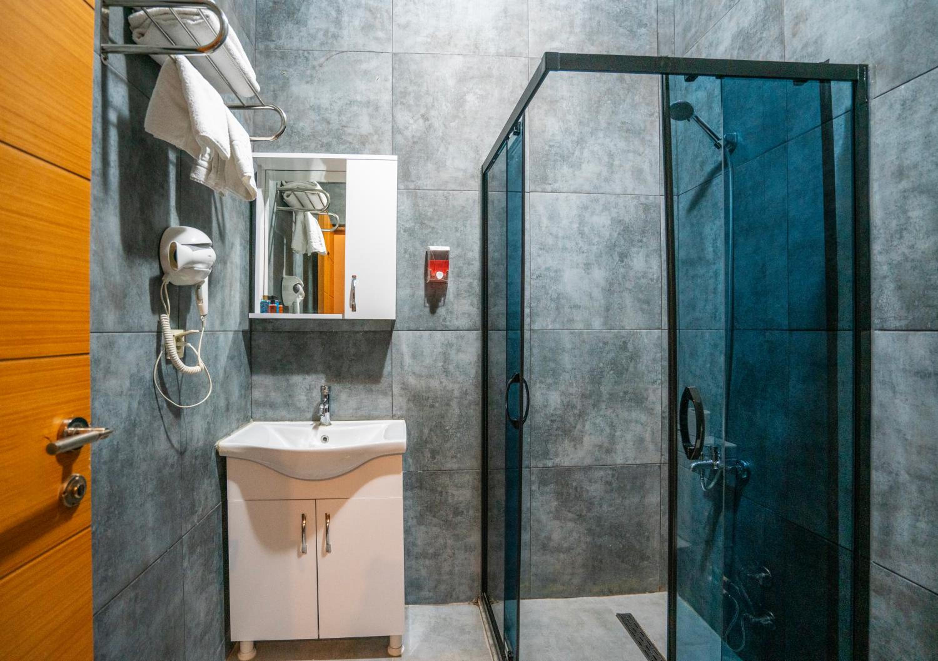 Royal Nest - Image 71