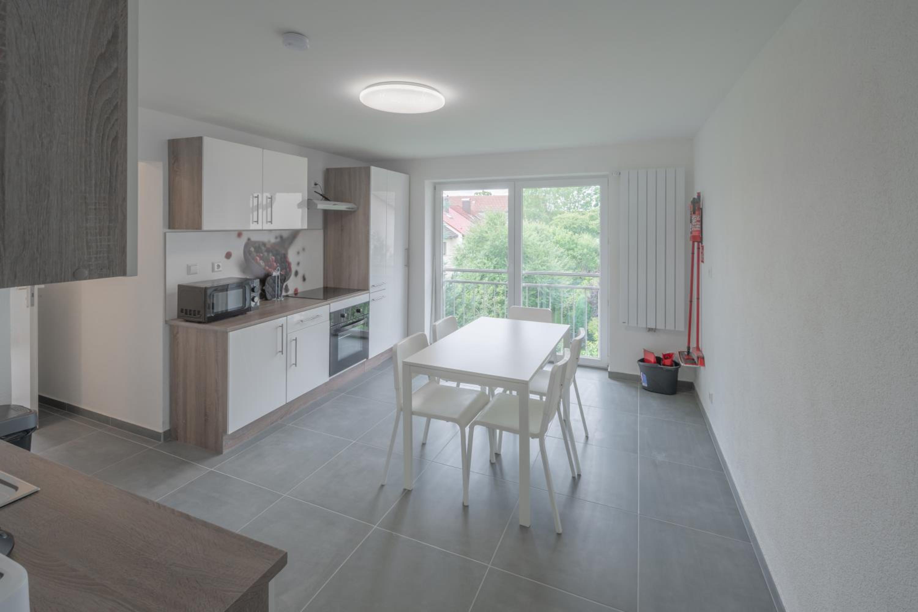 WORK&SLEEP Moderne Apartments in Villingen Schwenningen - Einzelbetten, TV, Bettwäsche & Handtücher, WLAN