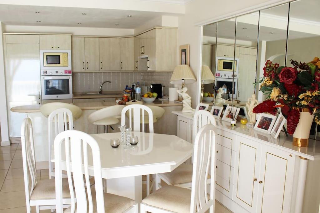 TIPSY TERRACE Apartment