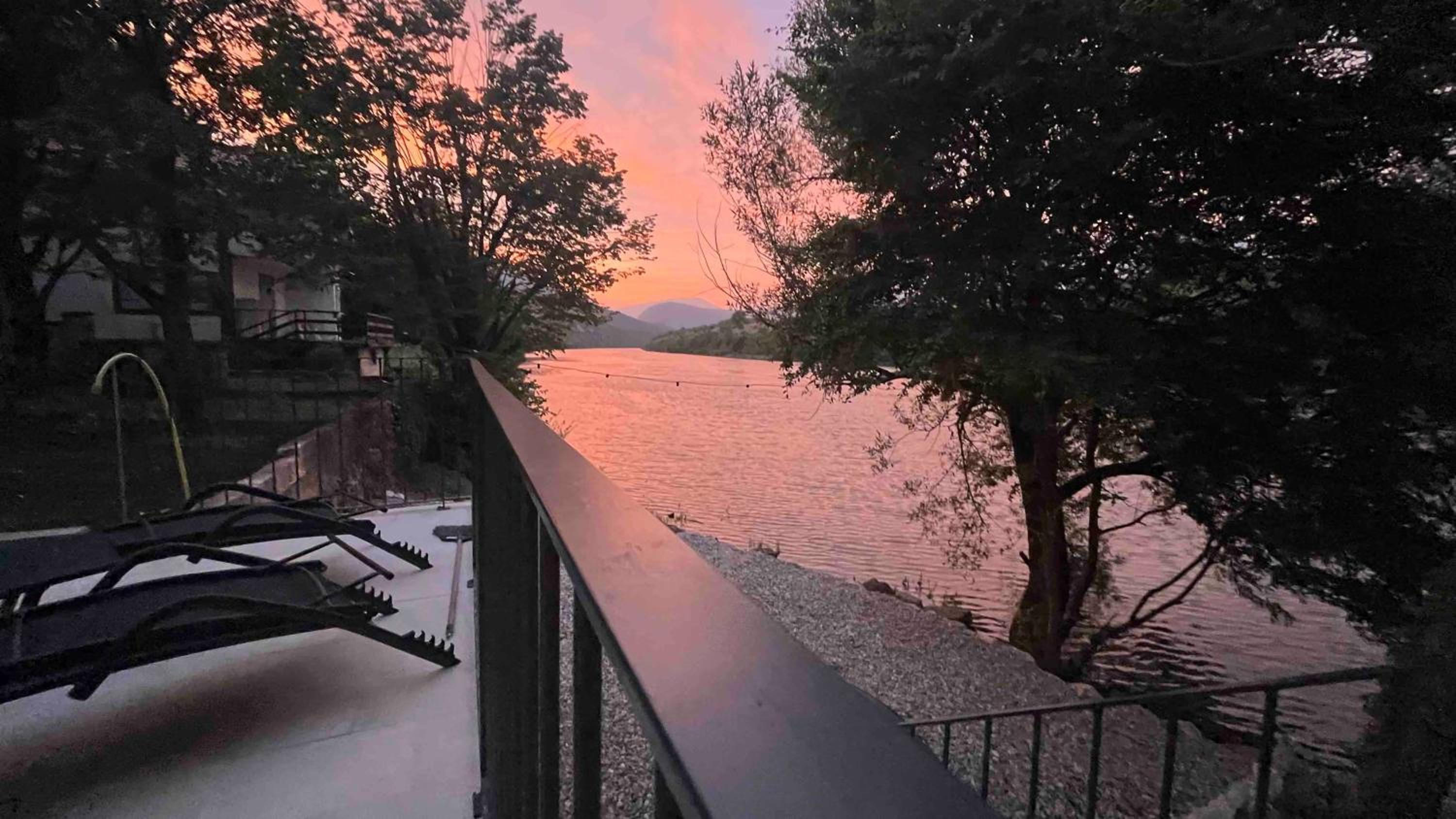 LAKE HOUSE ŠUMICA, Mostar
