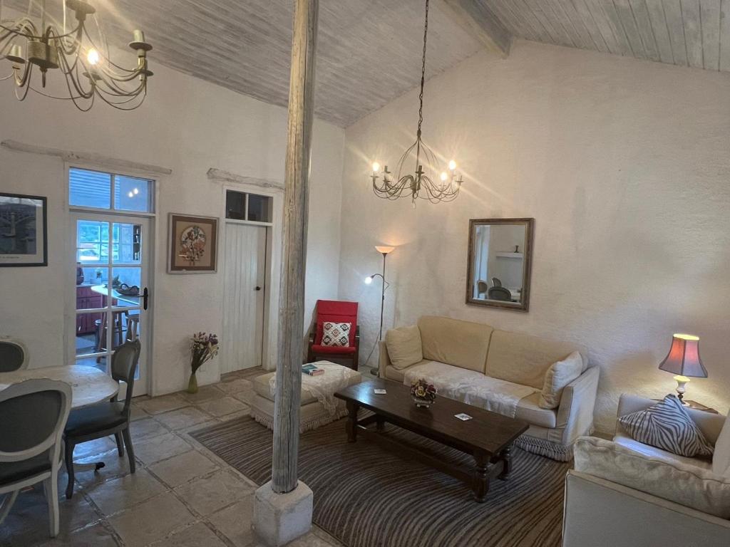 Casa Ariadne mountain retreat