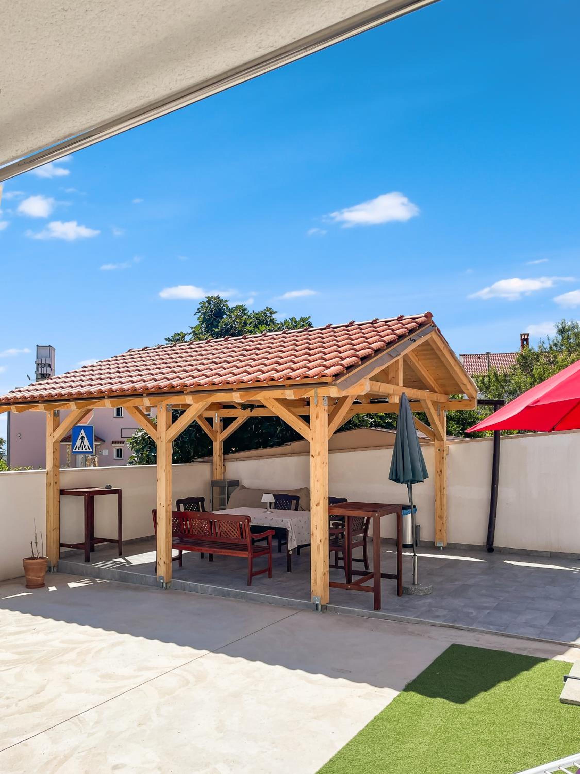 Casa Mira Apartments