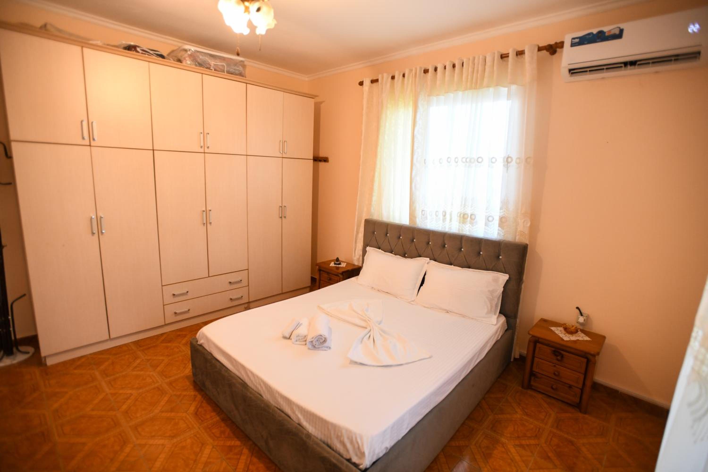 Apartment Darlin Berat