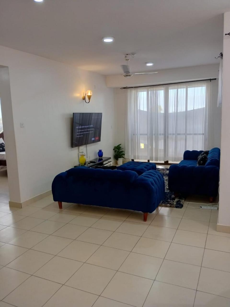 1 bedroom beach apartment behind Go kart near severine cowrie shell view 2