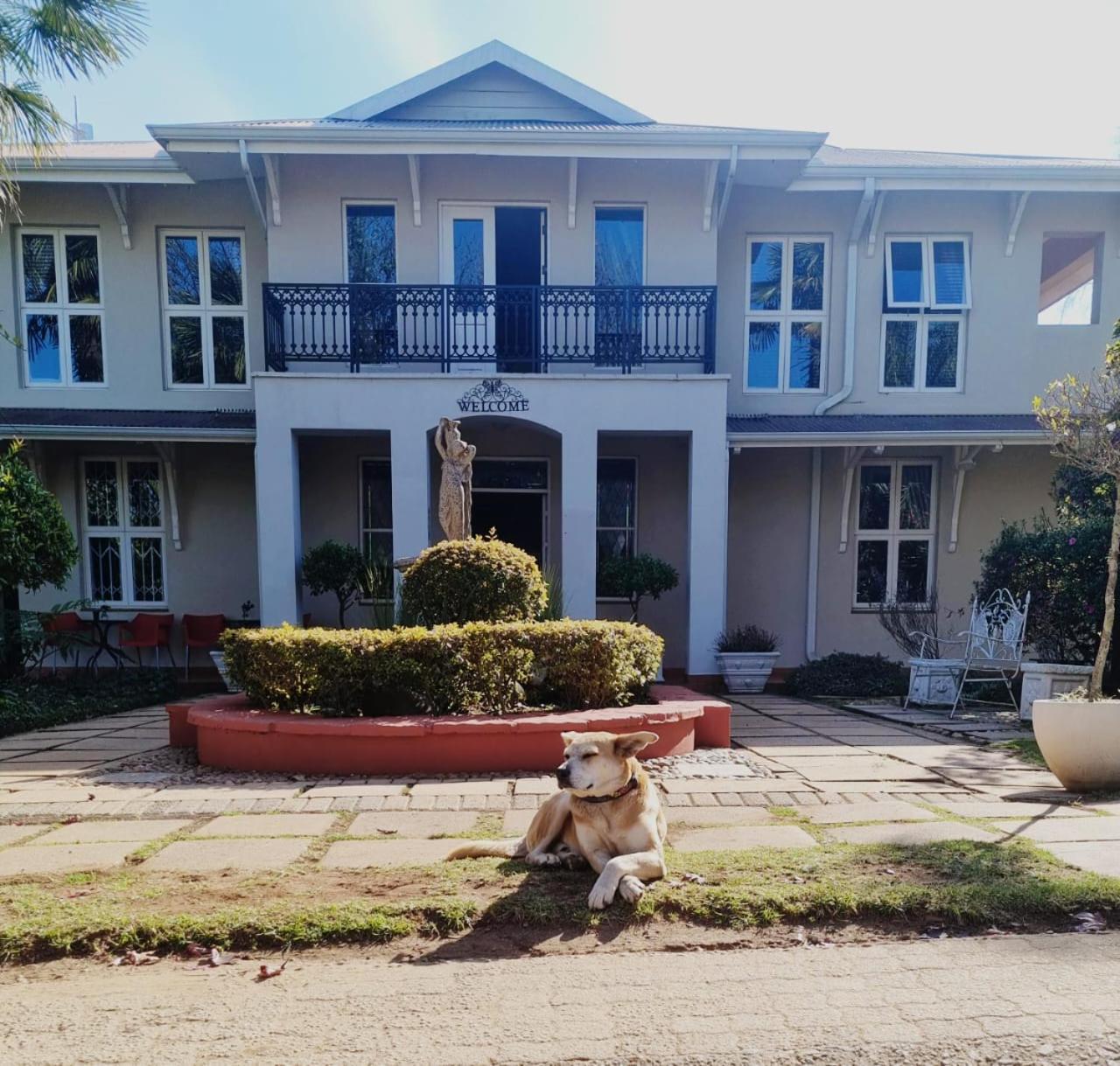 Silver Mist Guest House and Country Inn