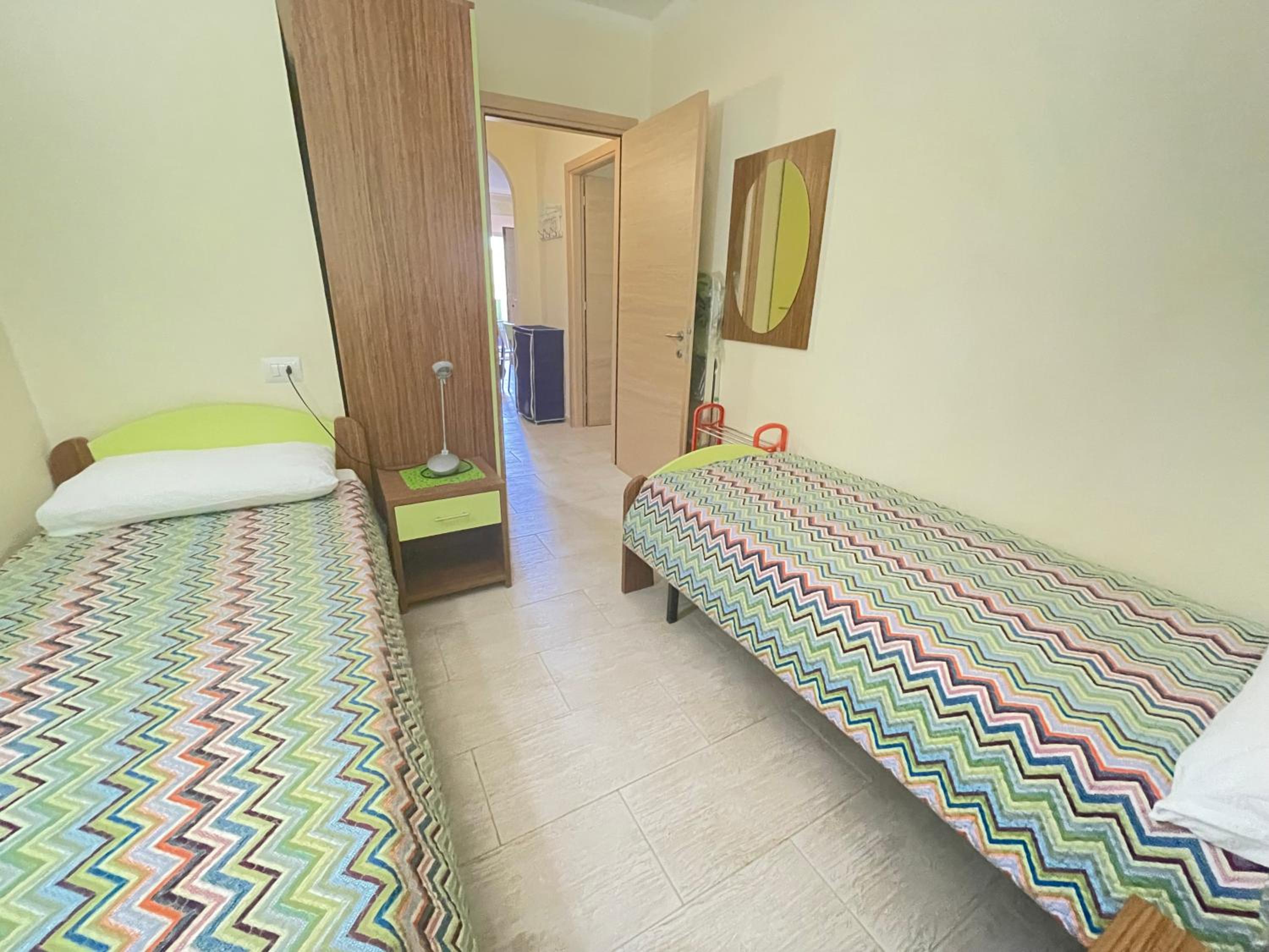 Djadsal Moradias I12 - two bedroom apartment in residence with pool and garden