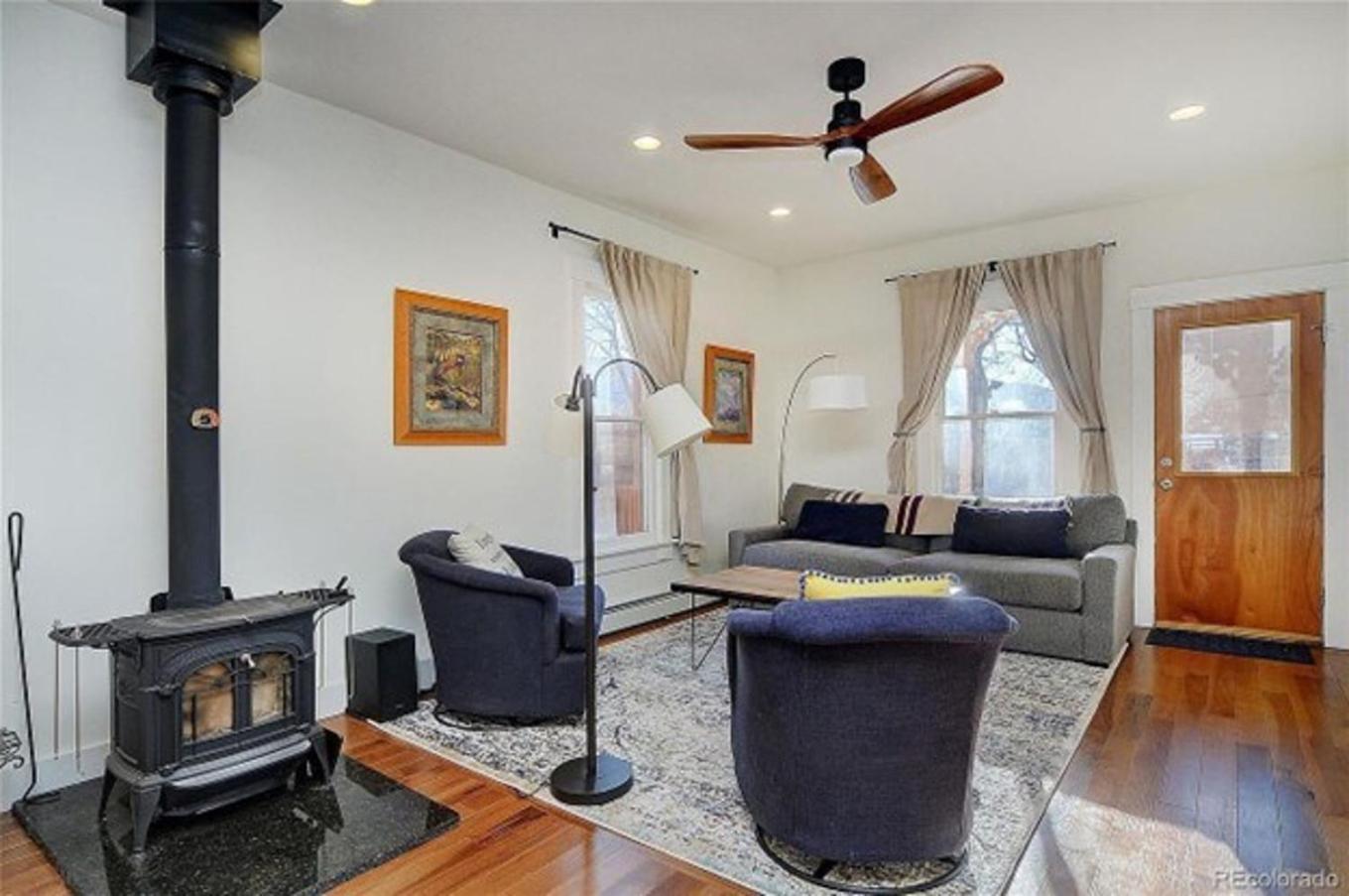 Cheerful, Spacious 3 Bdrm3 Bath view 3
