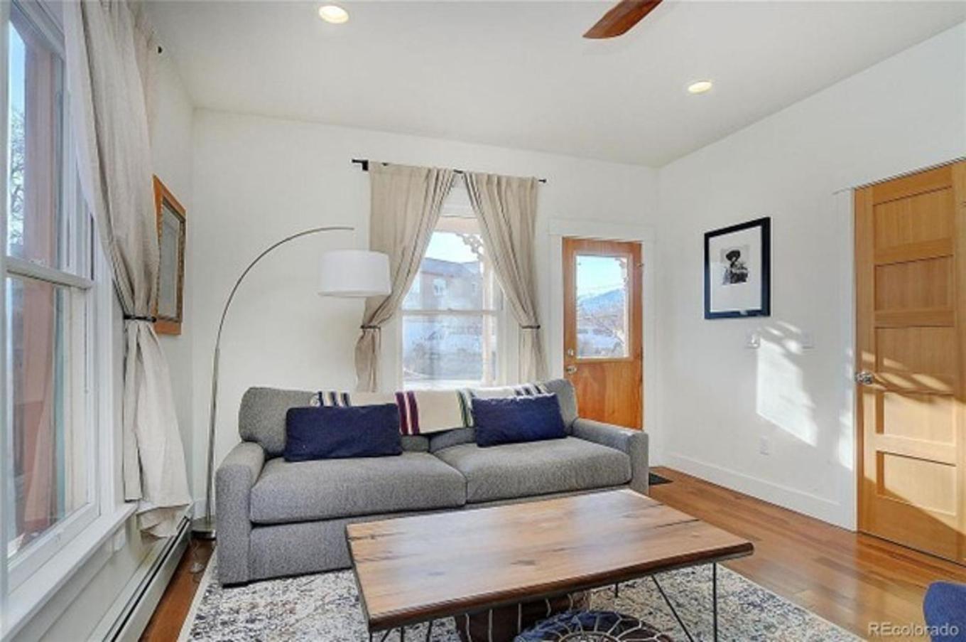 Cheerful, Spacious 3 Bdrm3 Bath view 4