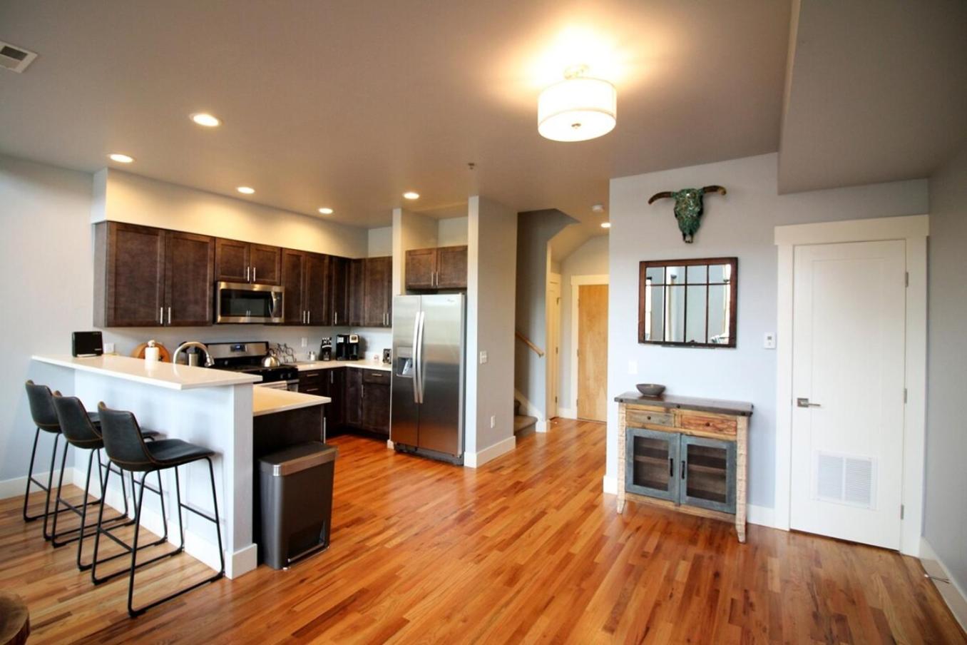 Luxury On the River, Downtown River Balcony STR513 view 4